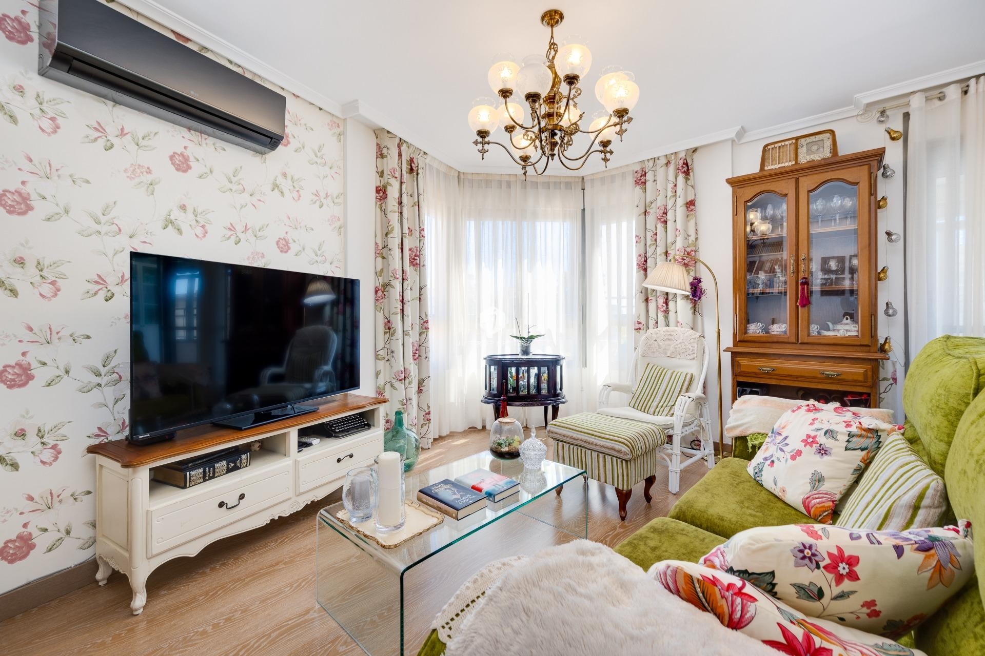 Resale - Penthouse -
Torrevieja - Centro