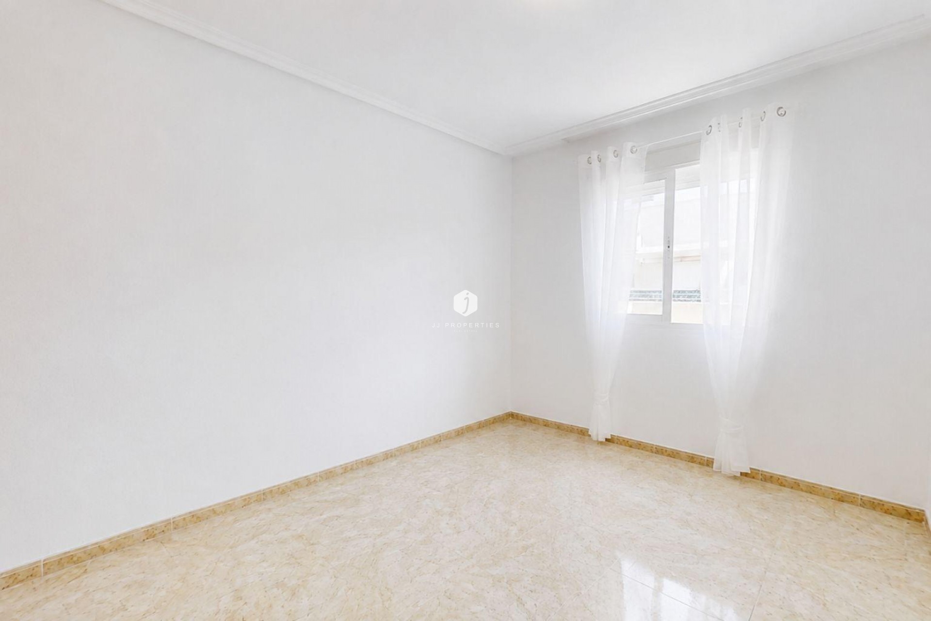 Resale - Penthouse -
Torrevieja - Centro
