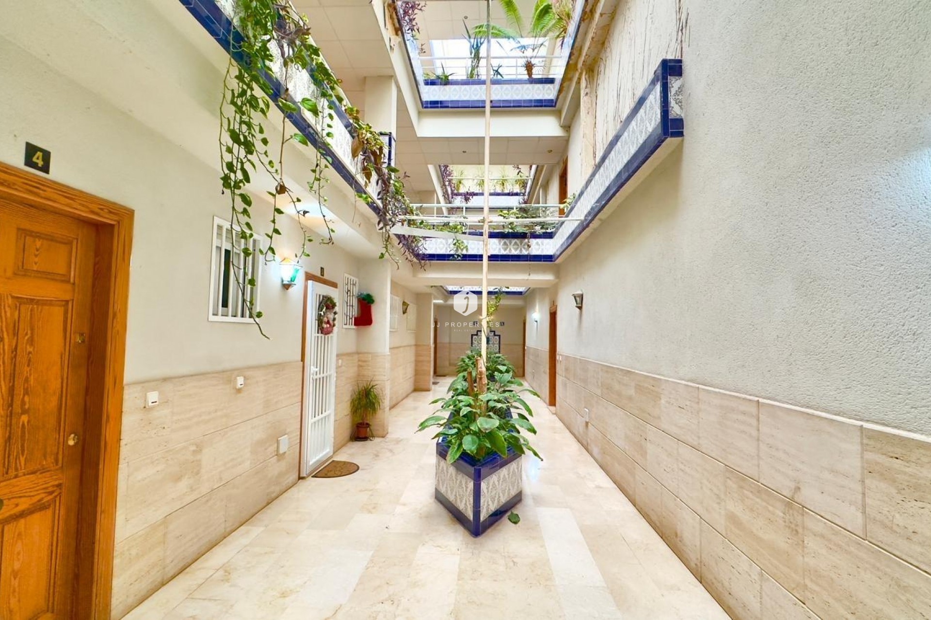 Resale - Penthouse -
Torrevieja - Centro