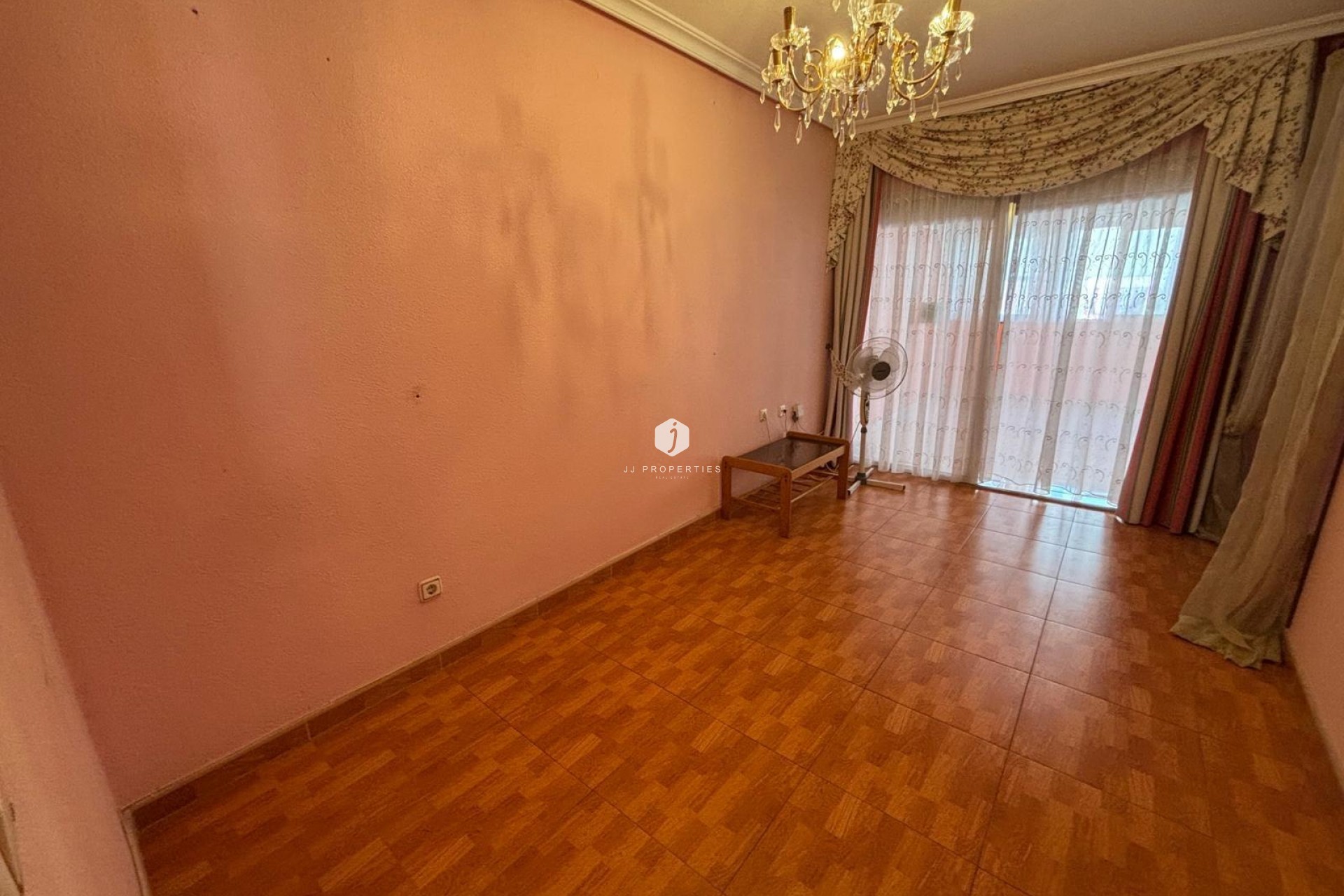 Resale - Penthouse -
Torrevieja - Playa de los Naufragos