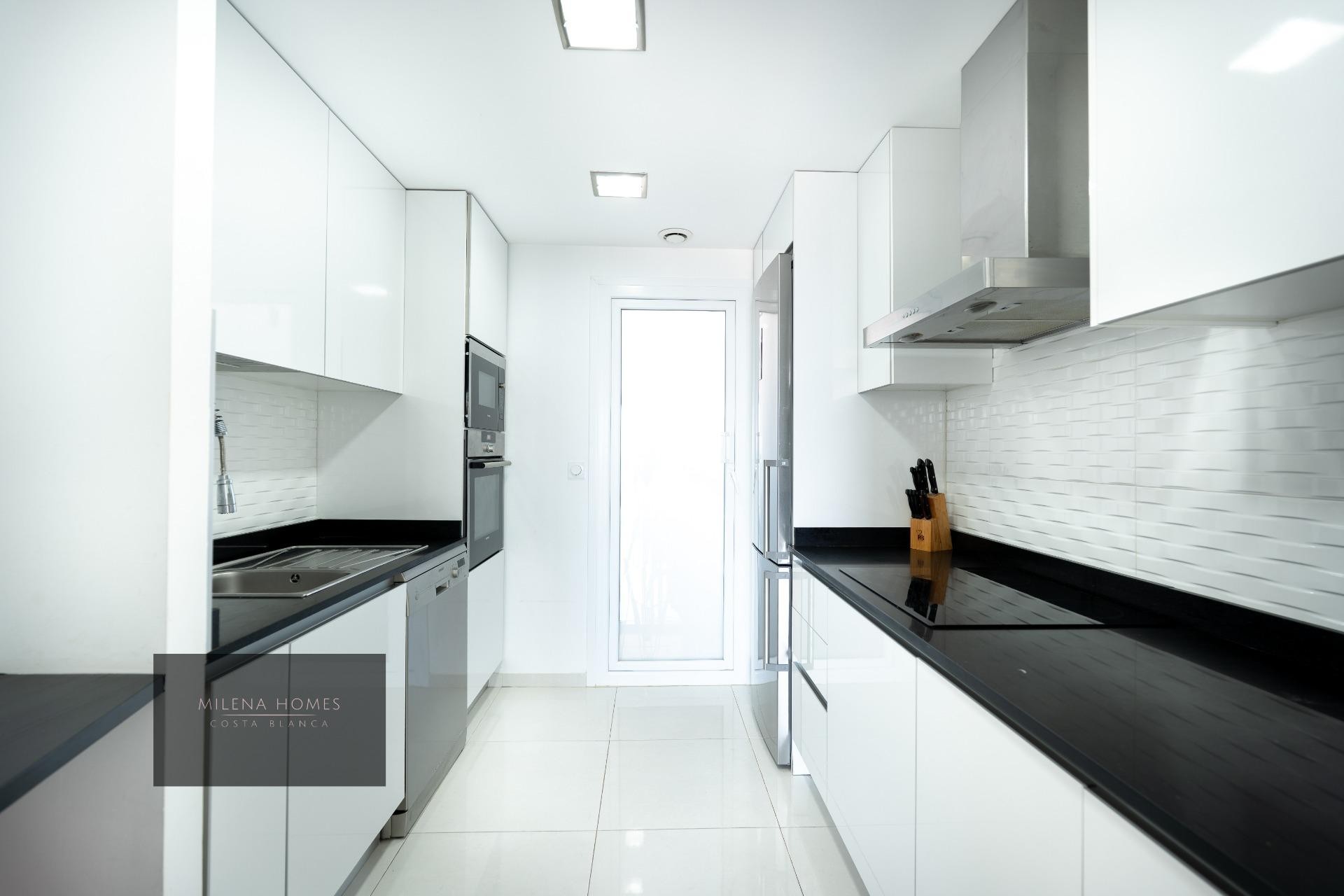 Resale - Penthouse -
Torrevieja - Punta prima