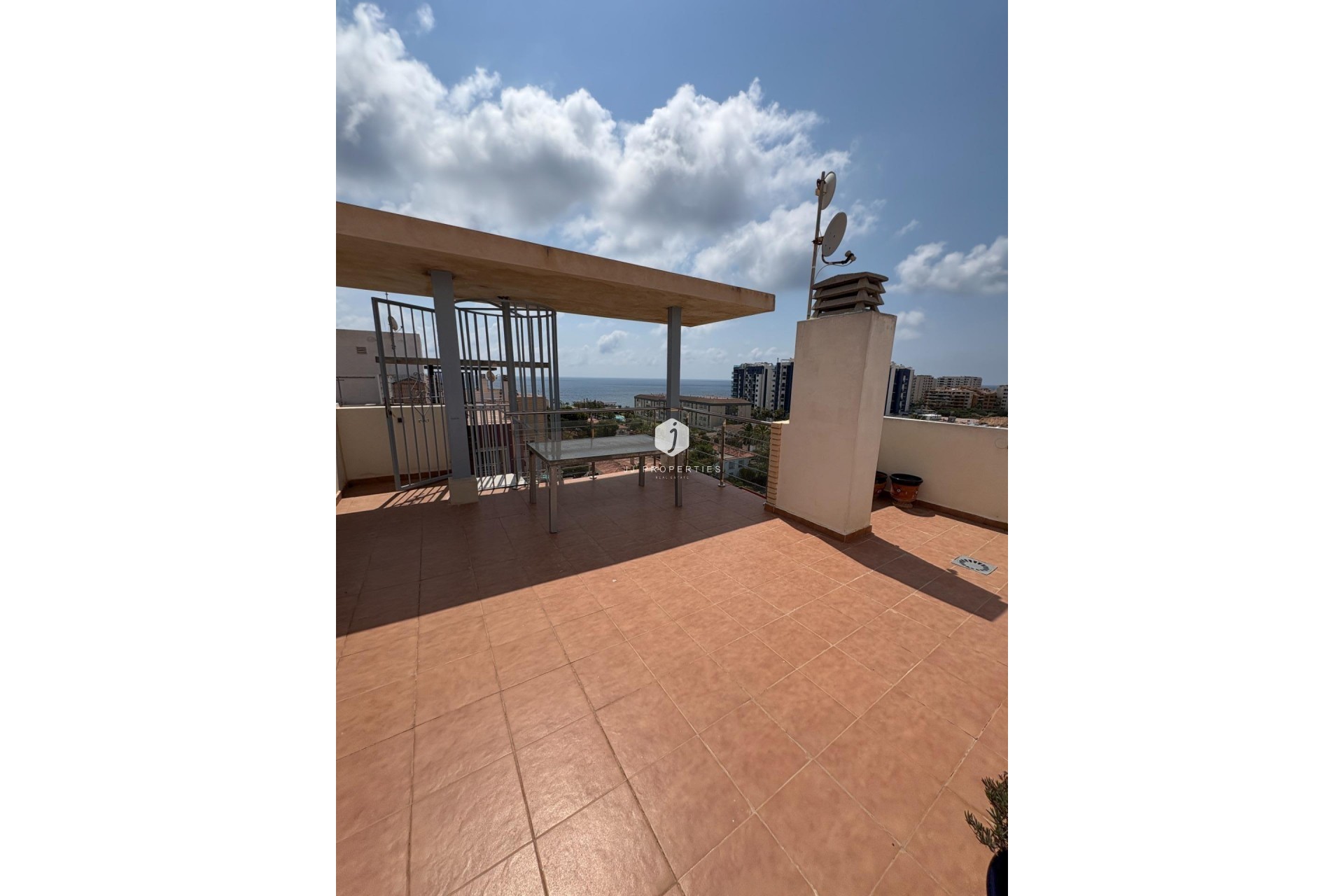 Resale - Penthouse -
Torrevieja - Punta prima