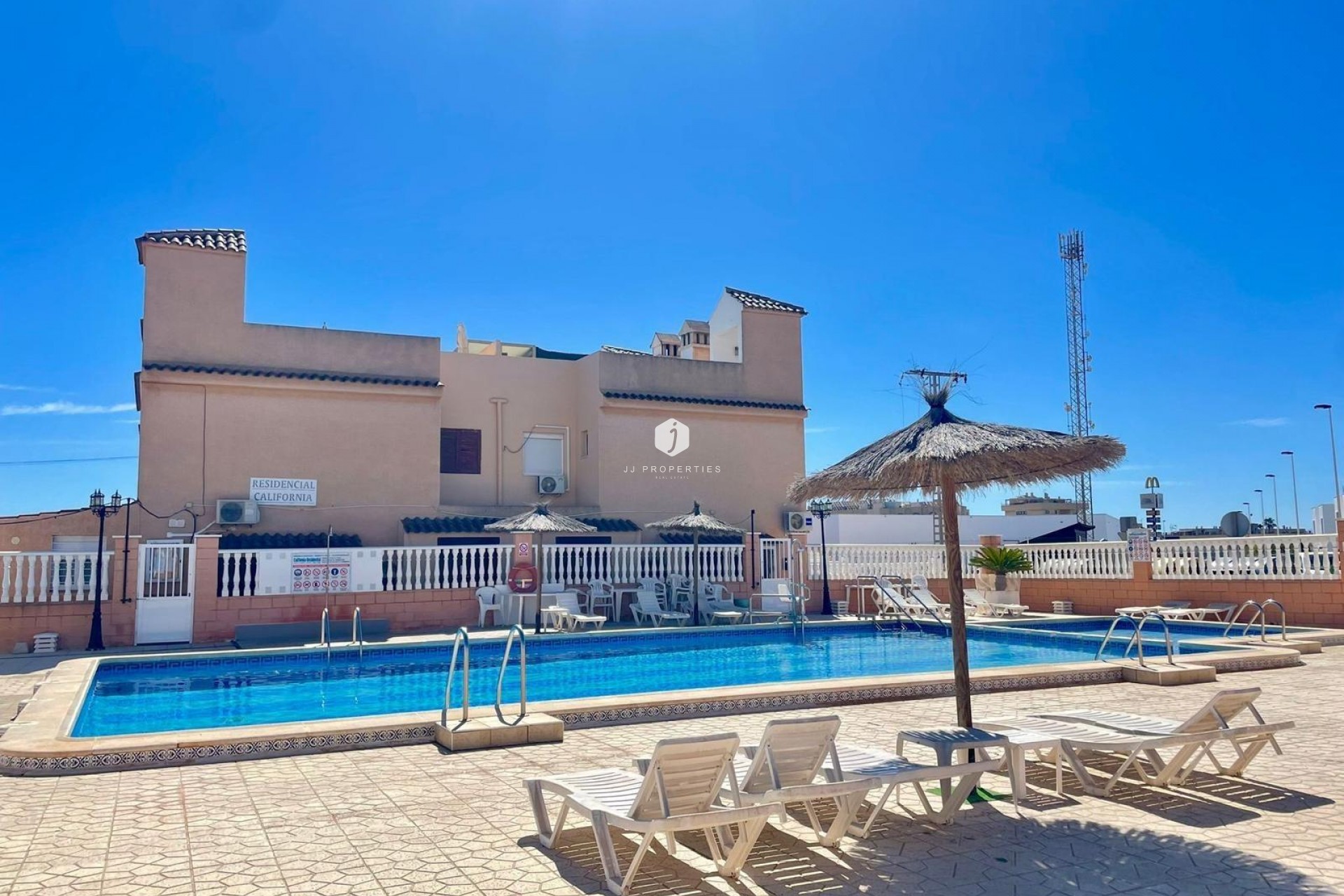 Resale - Penthouse -
Torrevieja - Punta prima