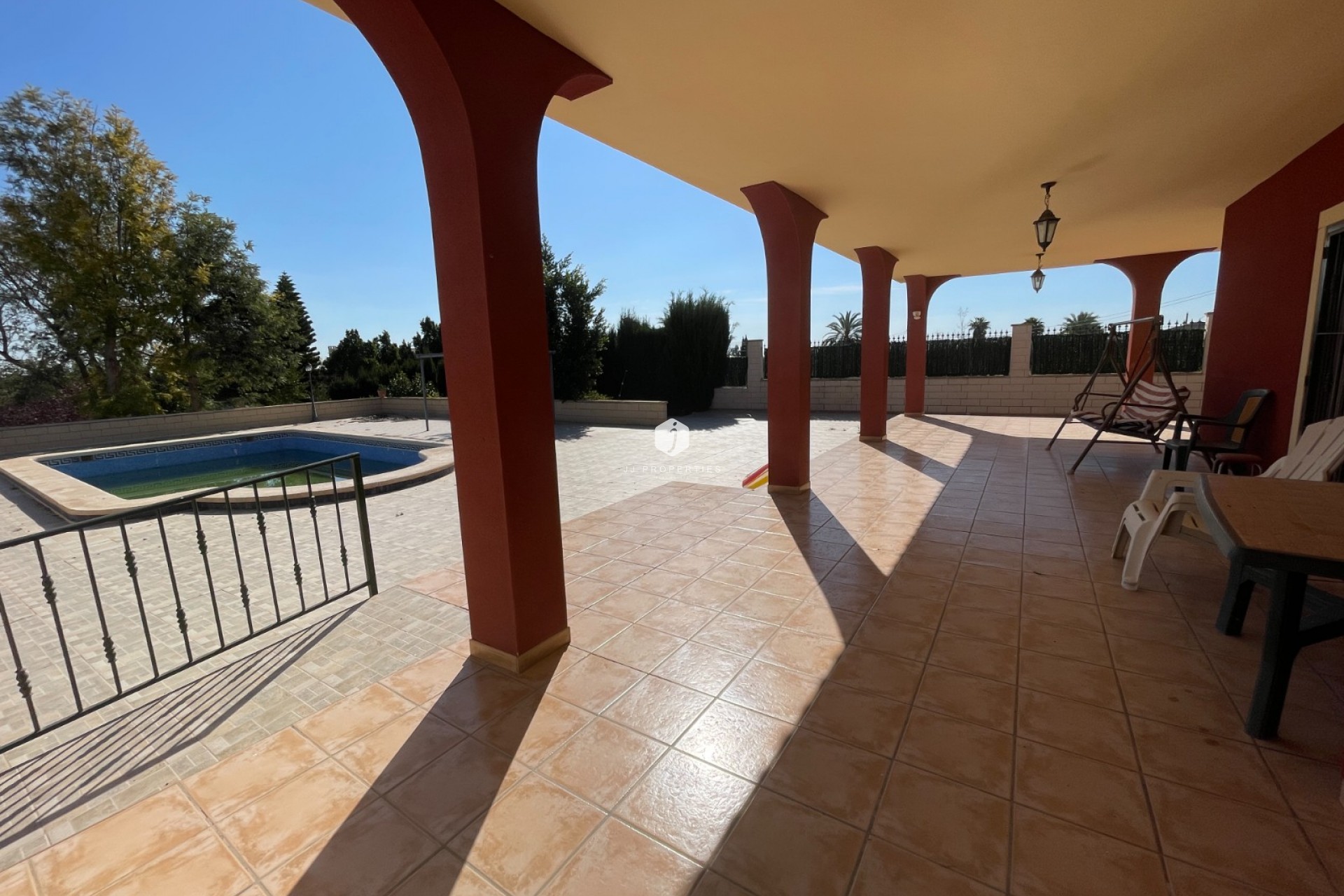 Resale - Villa -
Albatera - Inland