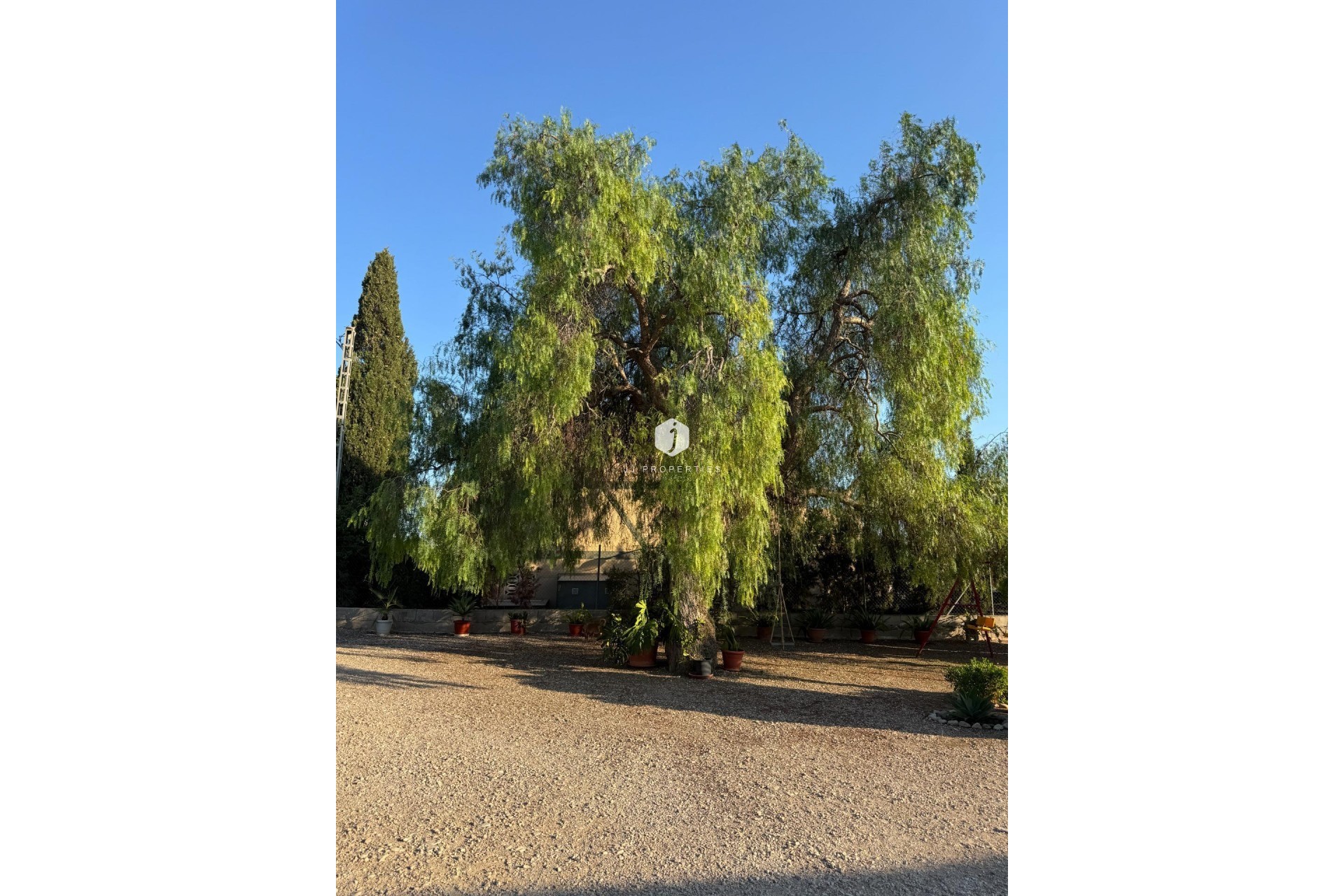 Resale - Villa -
Albatera - Partida Lomas