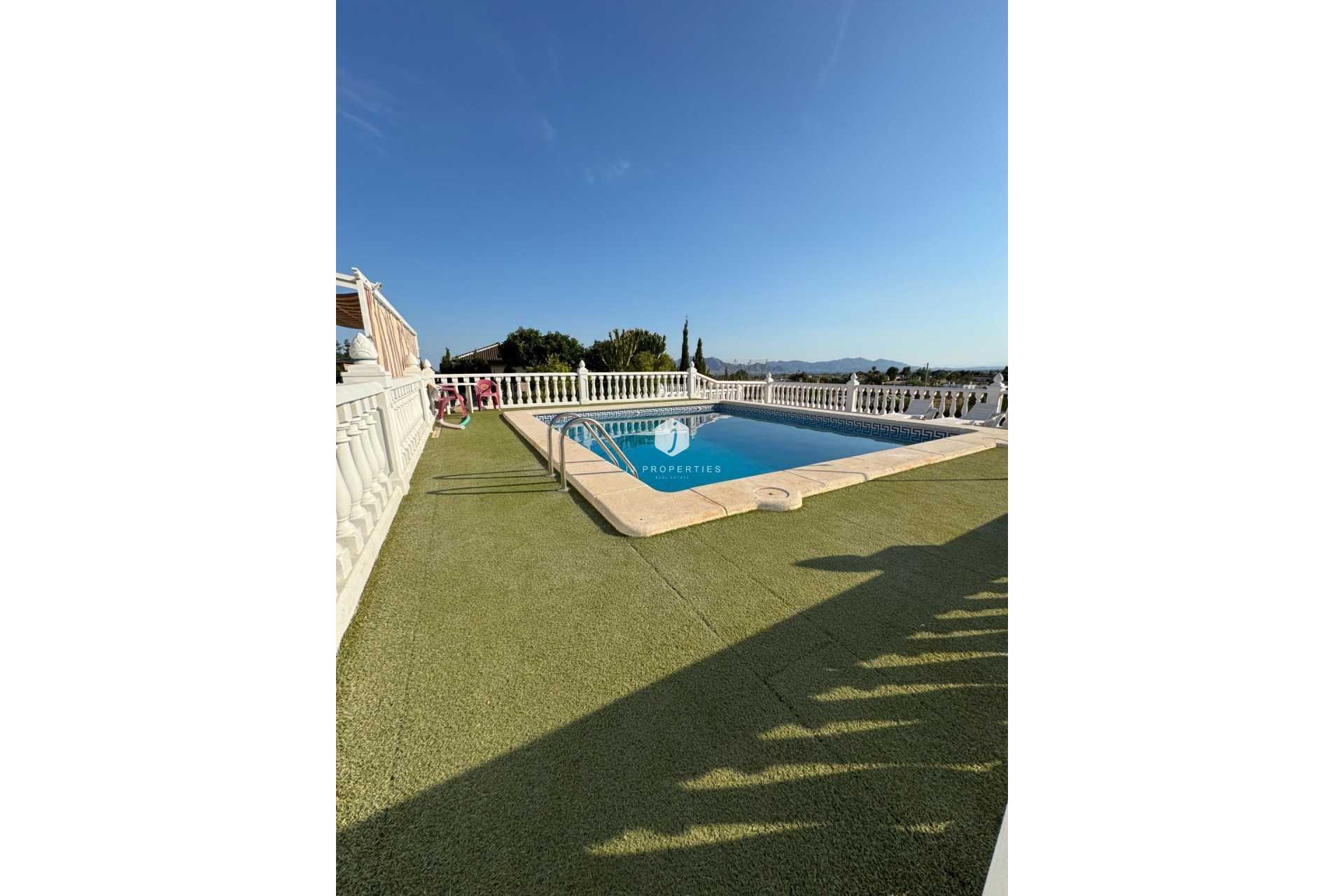 Resale - Villa -
Albatera - Partida Lomas