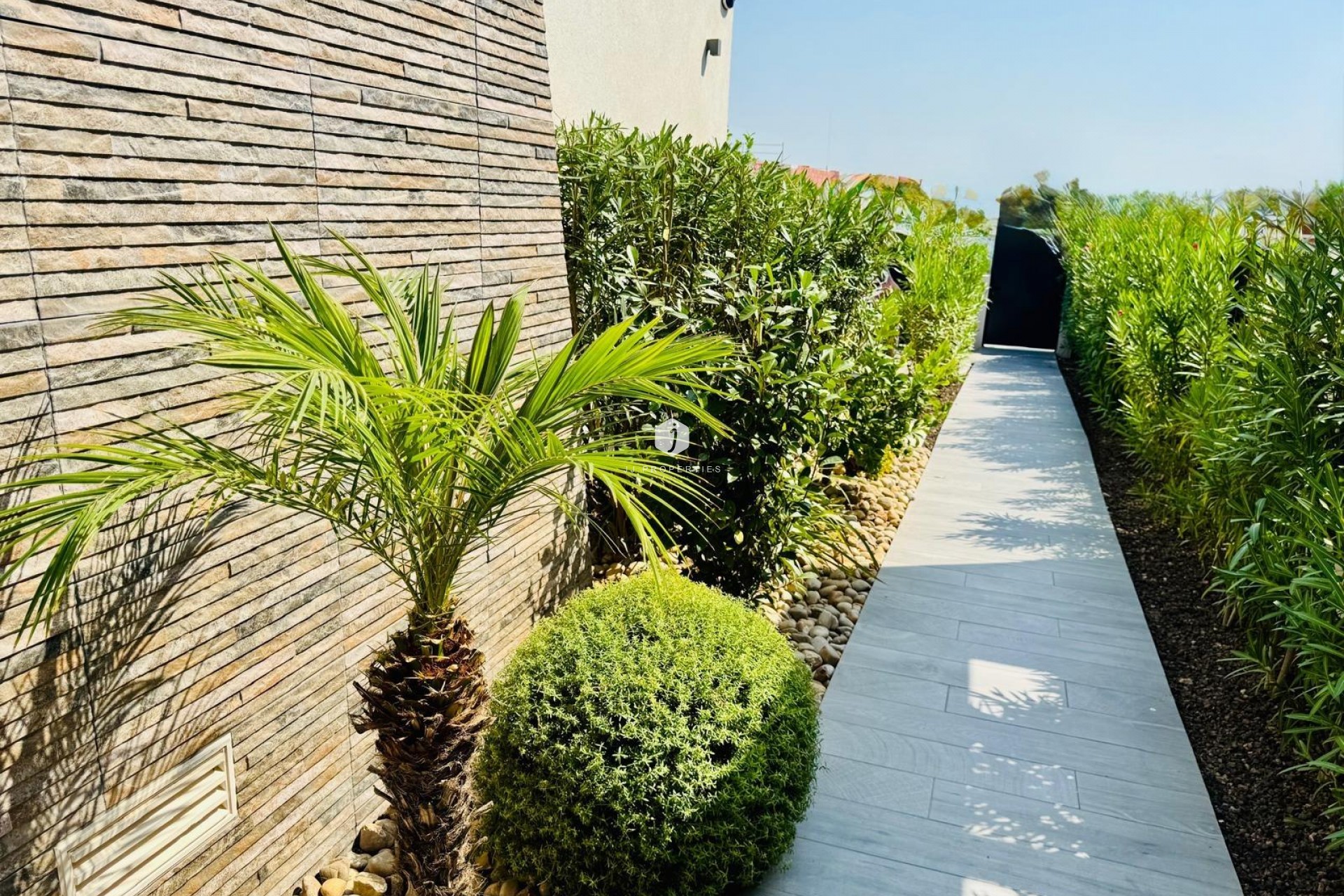 Resale - Villa -
Algorfa - Club De Golf La Finca