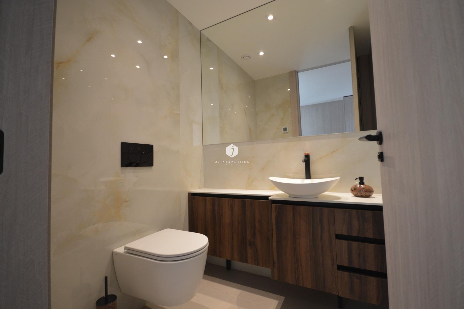 Resale - Villa -
Algorfa - Comunidad Valenciana