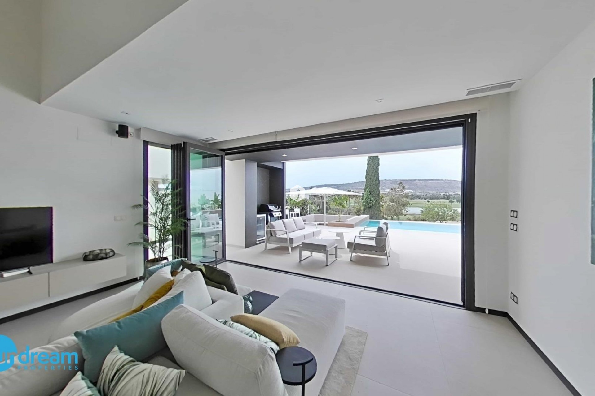 Resale - Villa -
Algorfa - Comunidad Valenciana