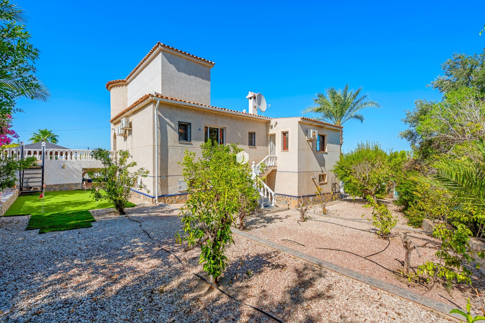 Resale - Villa -
Almoradí - Inland