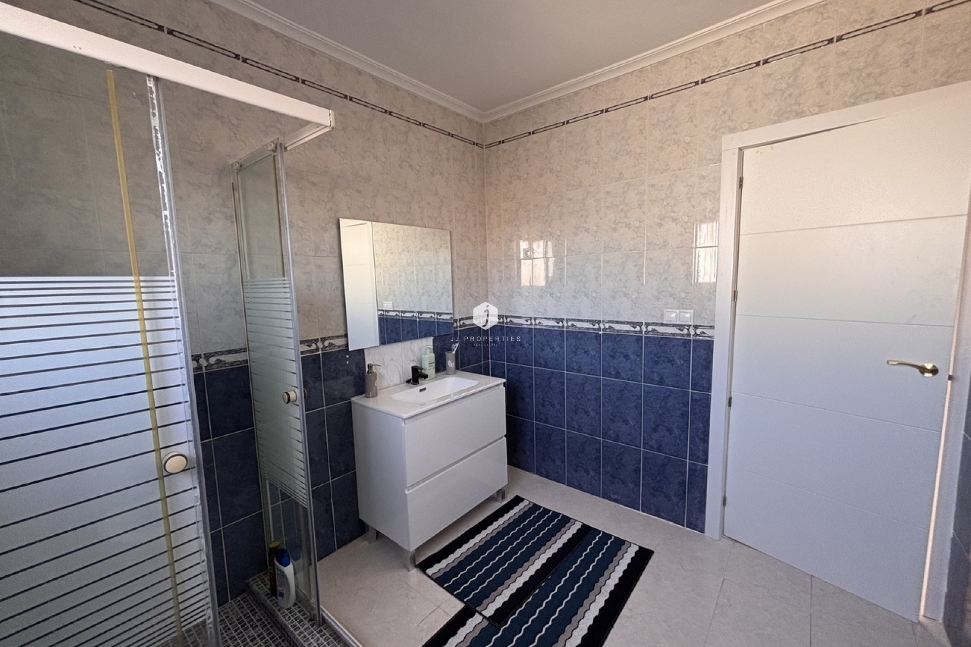 Resale - Villa -
Benijofar - Costa Blanca