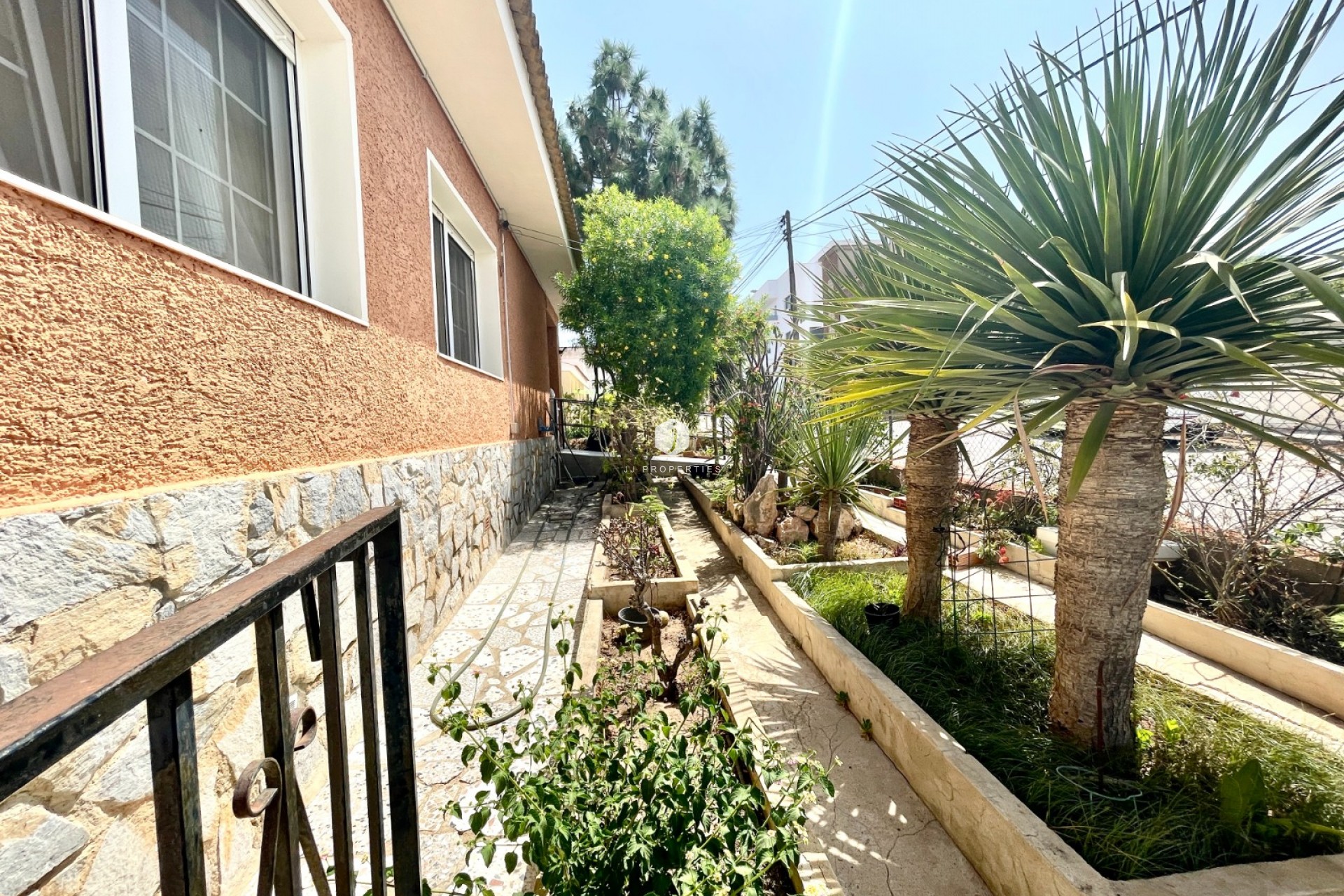 Resale - Villa -
Benijofar - Costa Blanca