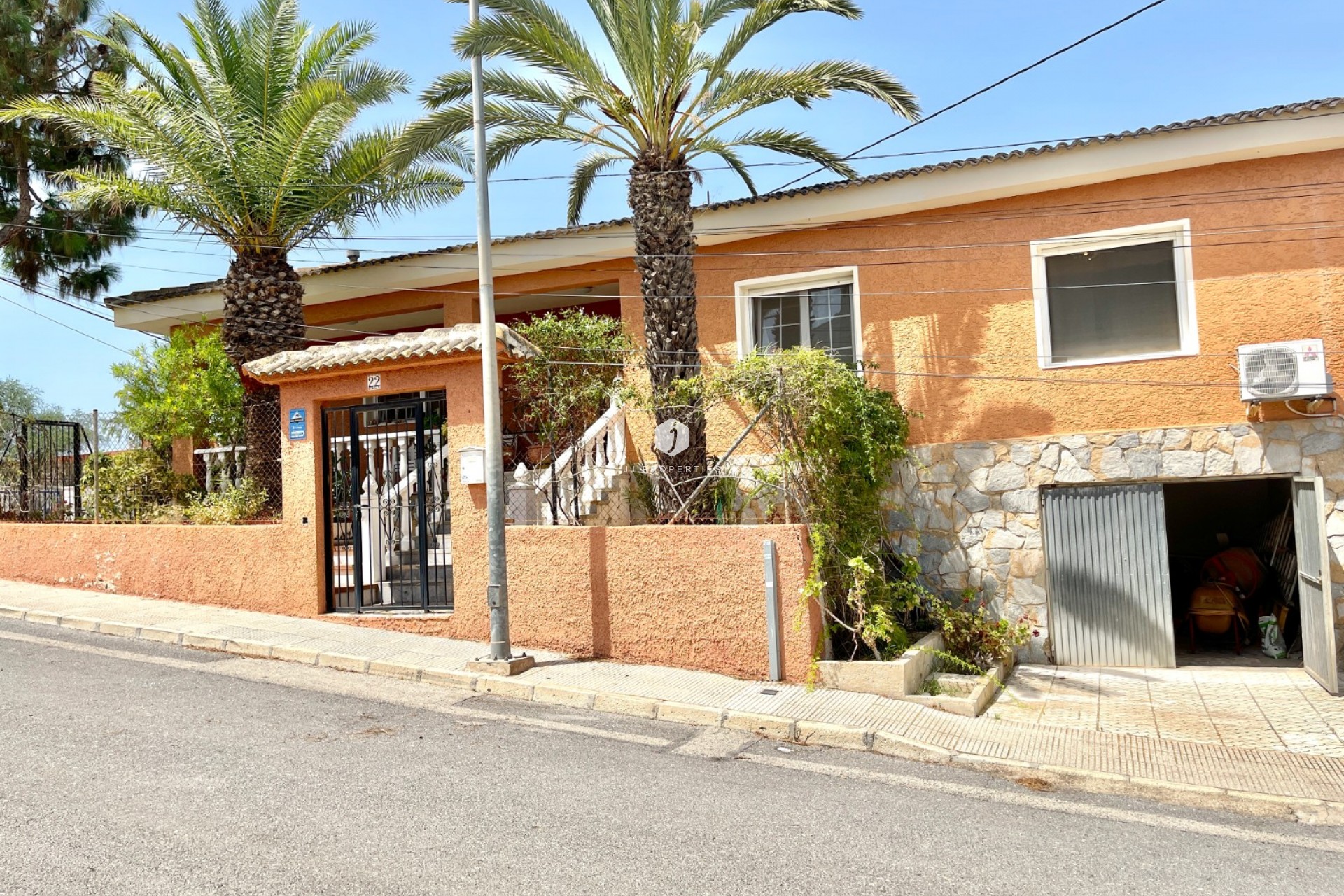 Resale - Villa -
Benijofar - Costa Blanca
