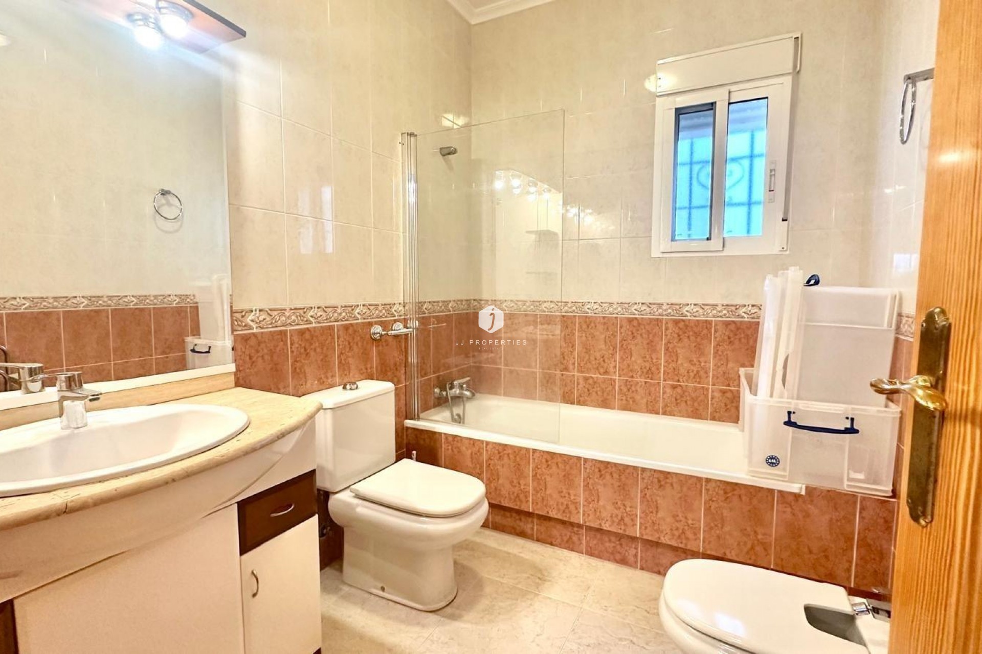 Resale - Villa -
Bigastro - Comunidad Valenciana