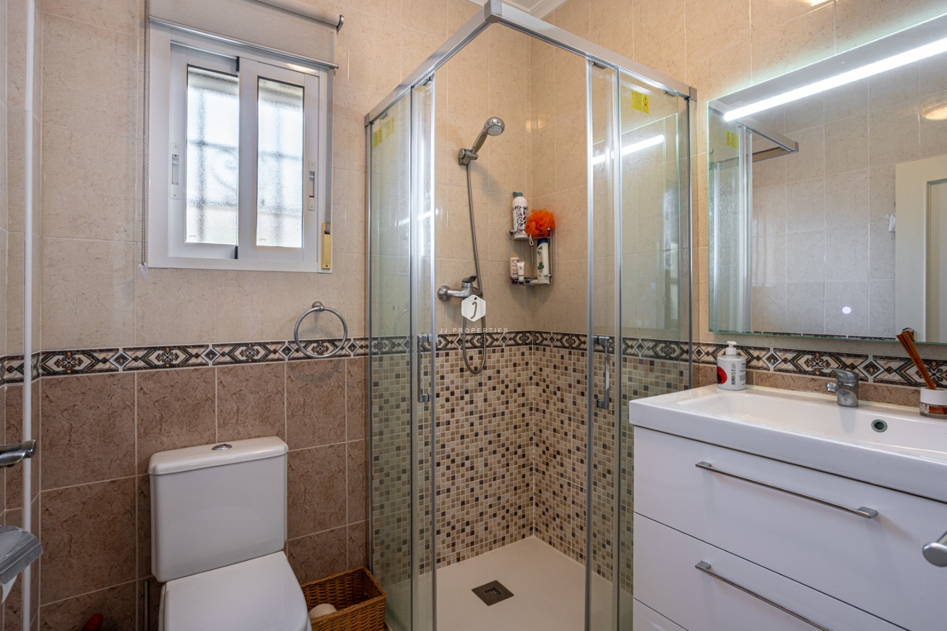 Resale - Villa -
Bigastro - Inland