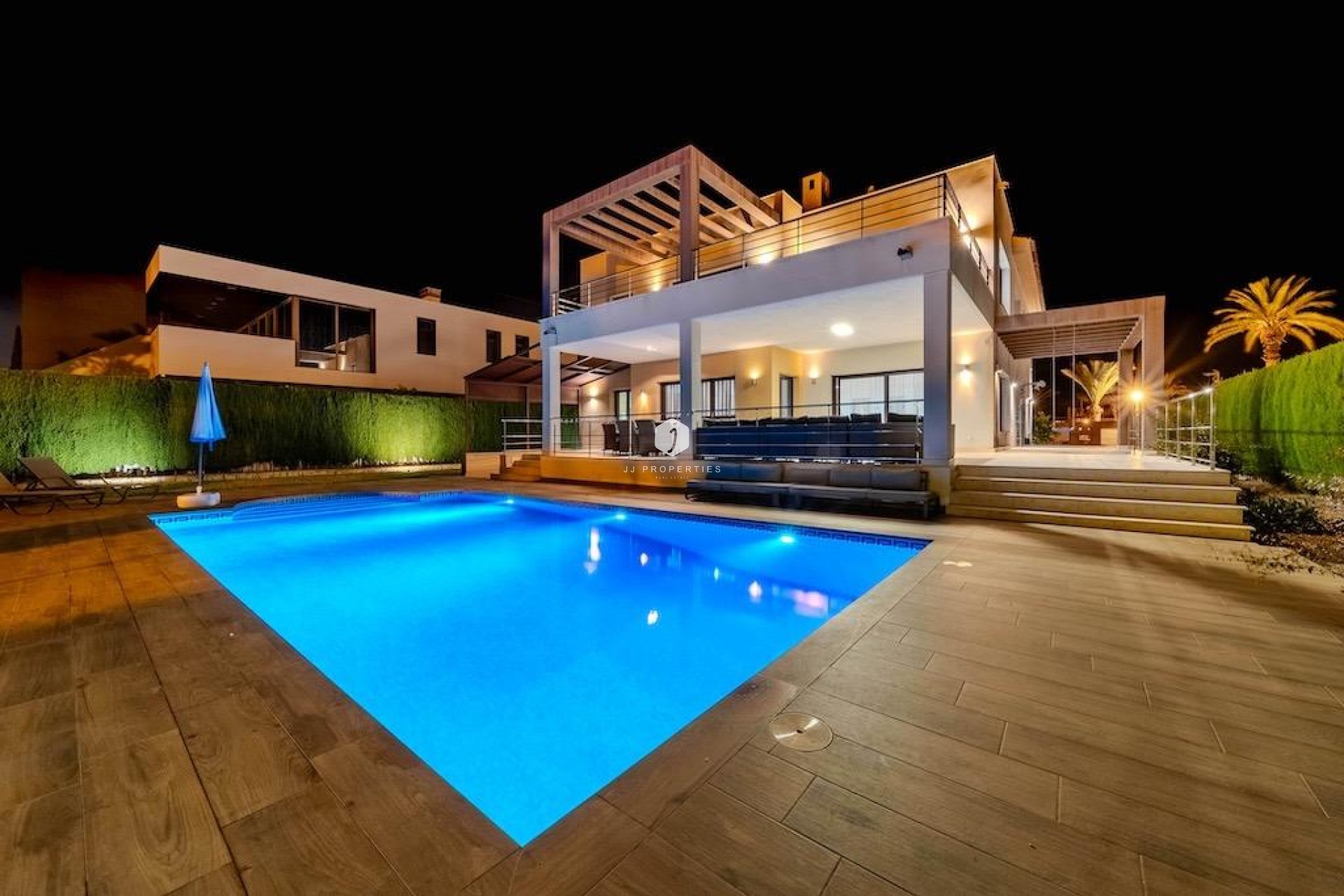 Resale - Villa -
Cabo Roig - Costa Blanca