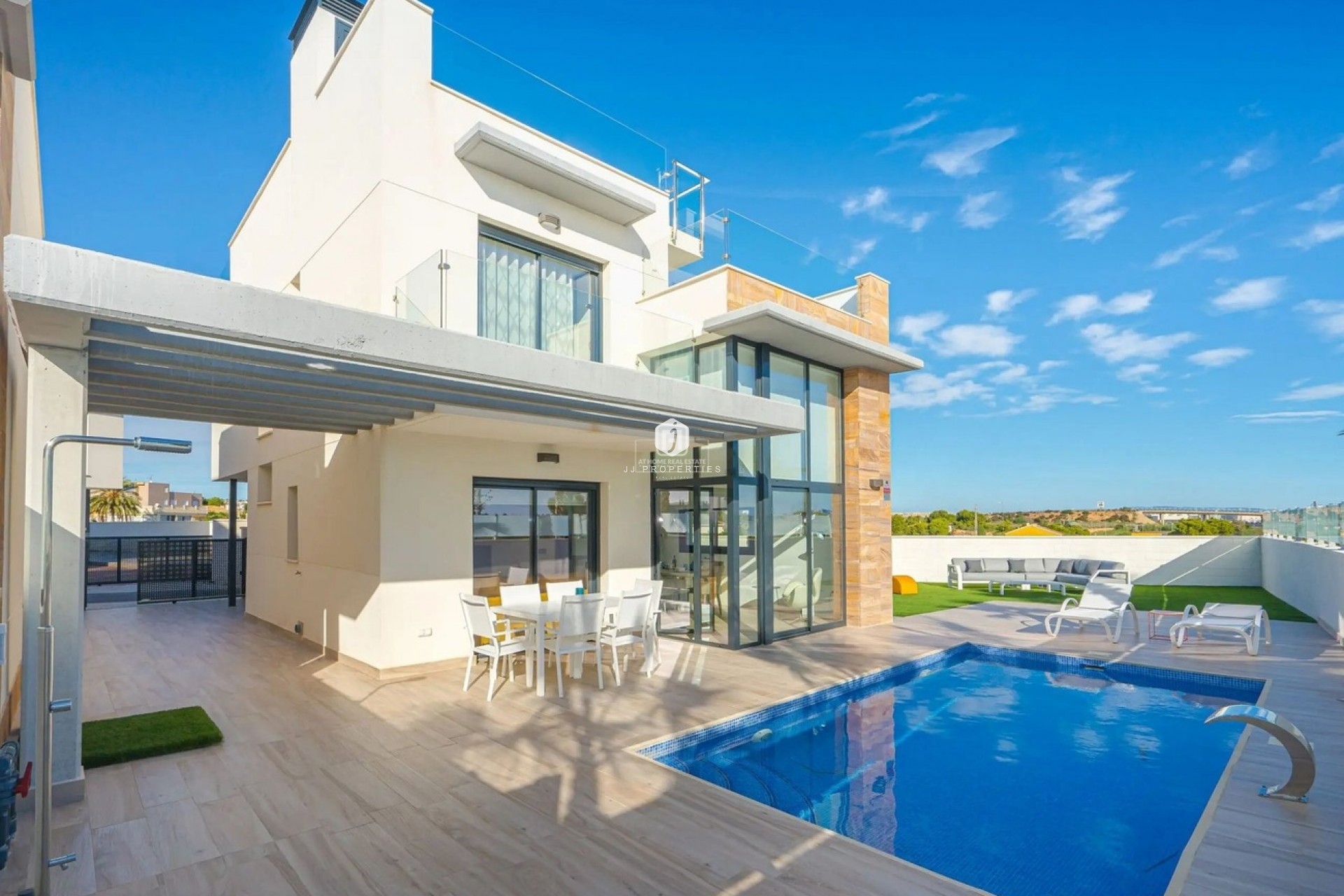 Resale - Villa -
Cabo Roig - Costa Blanca