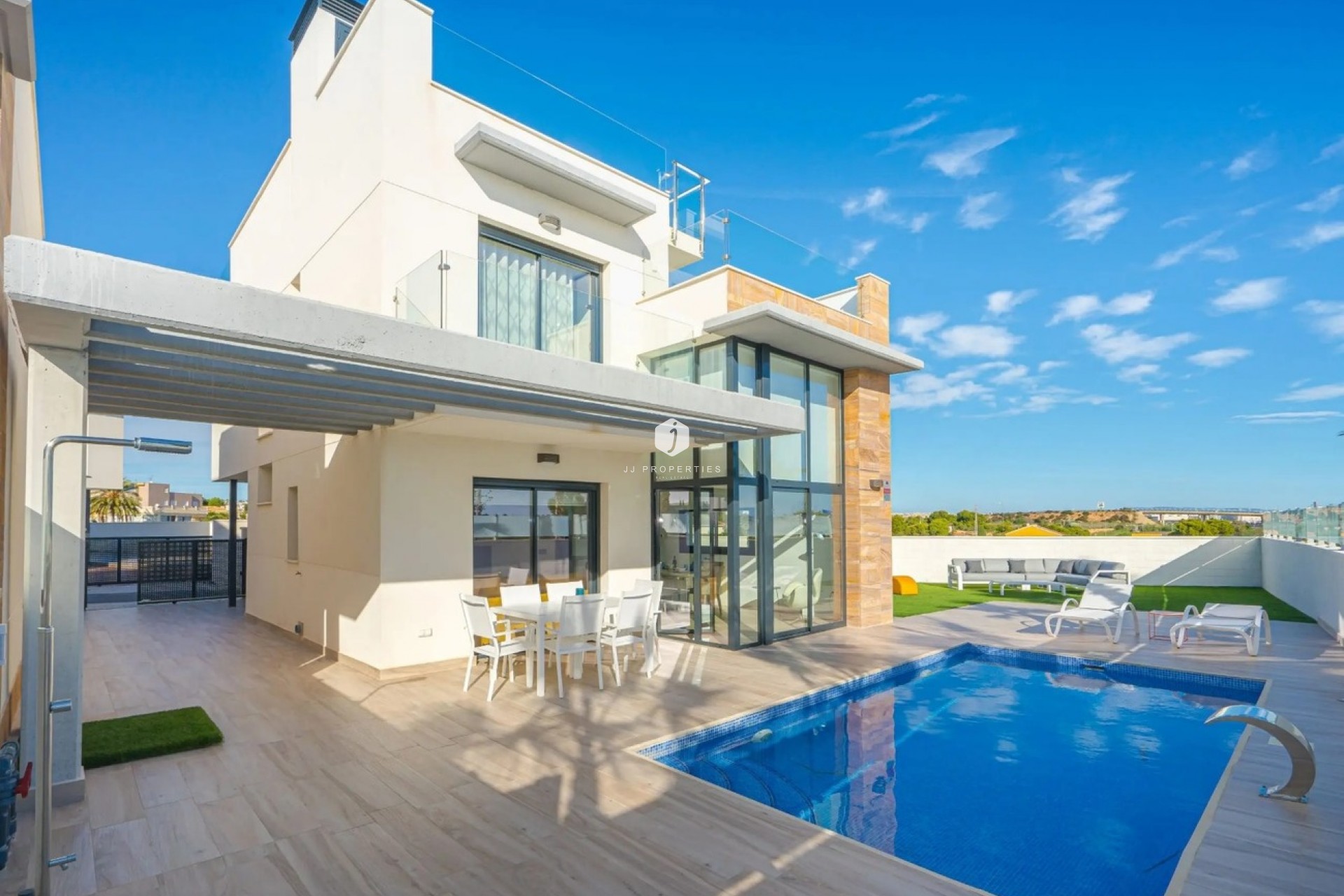 Resale - Villa -
Cabo Roig - Costa Blanca