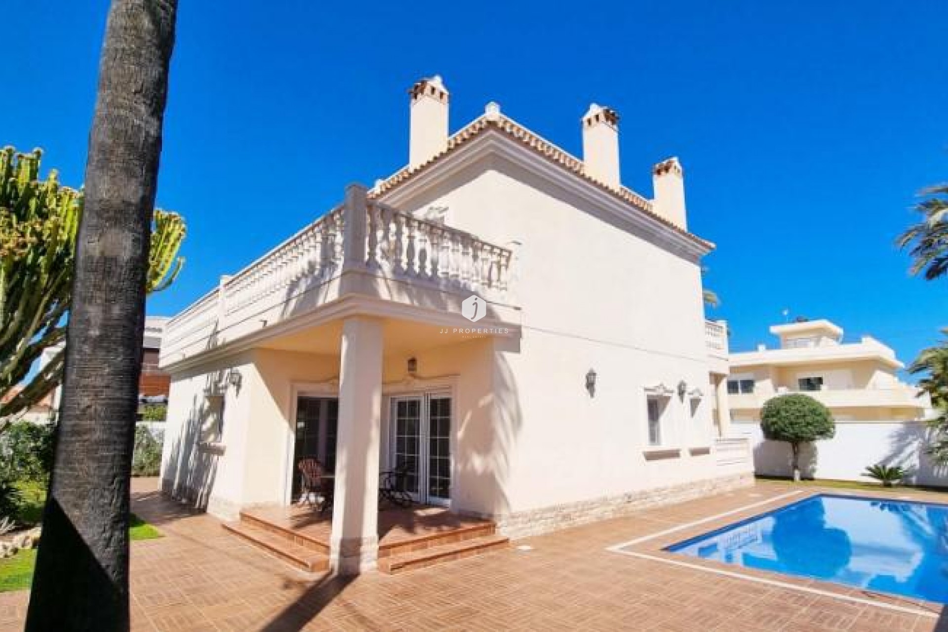 Resale - Villa -
Cabo Roig - Costa Blanca