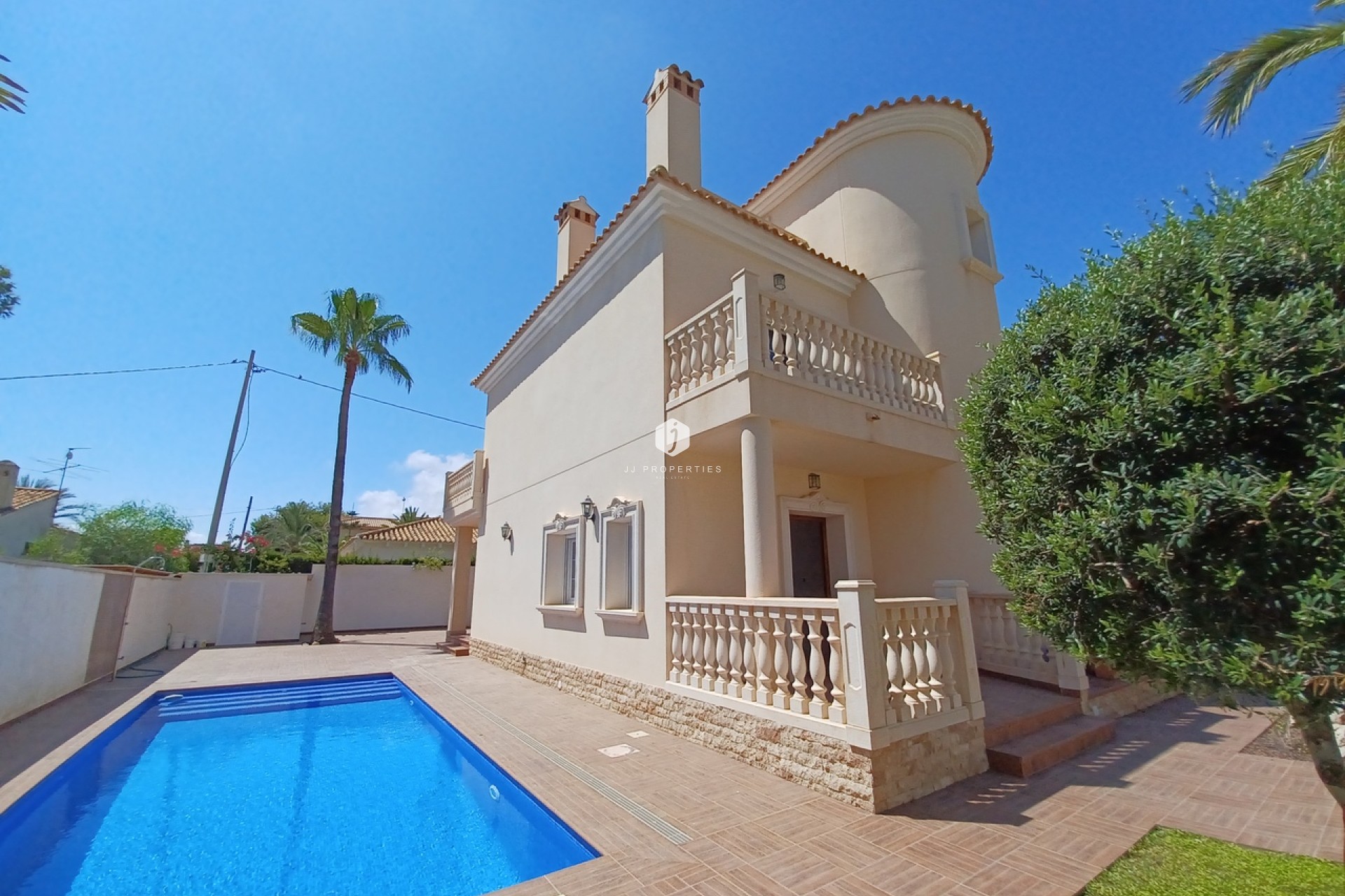 Resale - Villa -
Cabo Roig - Costa Blanca