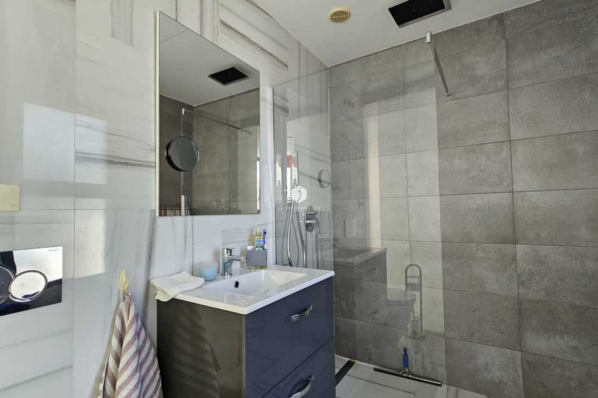 Resale - Villa -
Cabo Roig - Costa Blanca