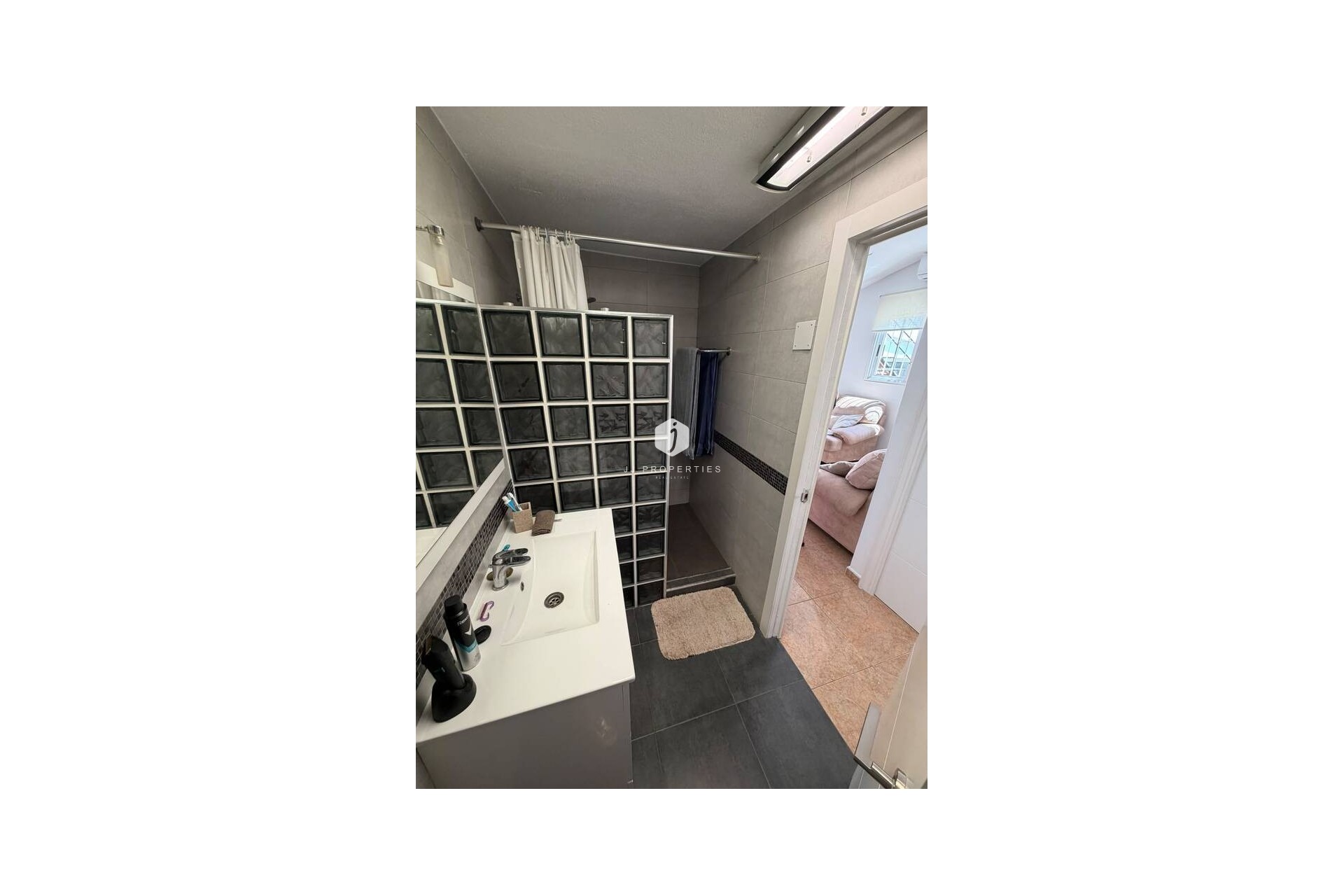 Resale - Villa -
Cabo Roig - Costa Blanca