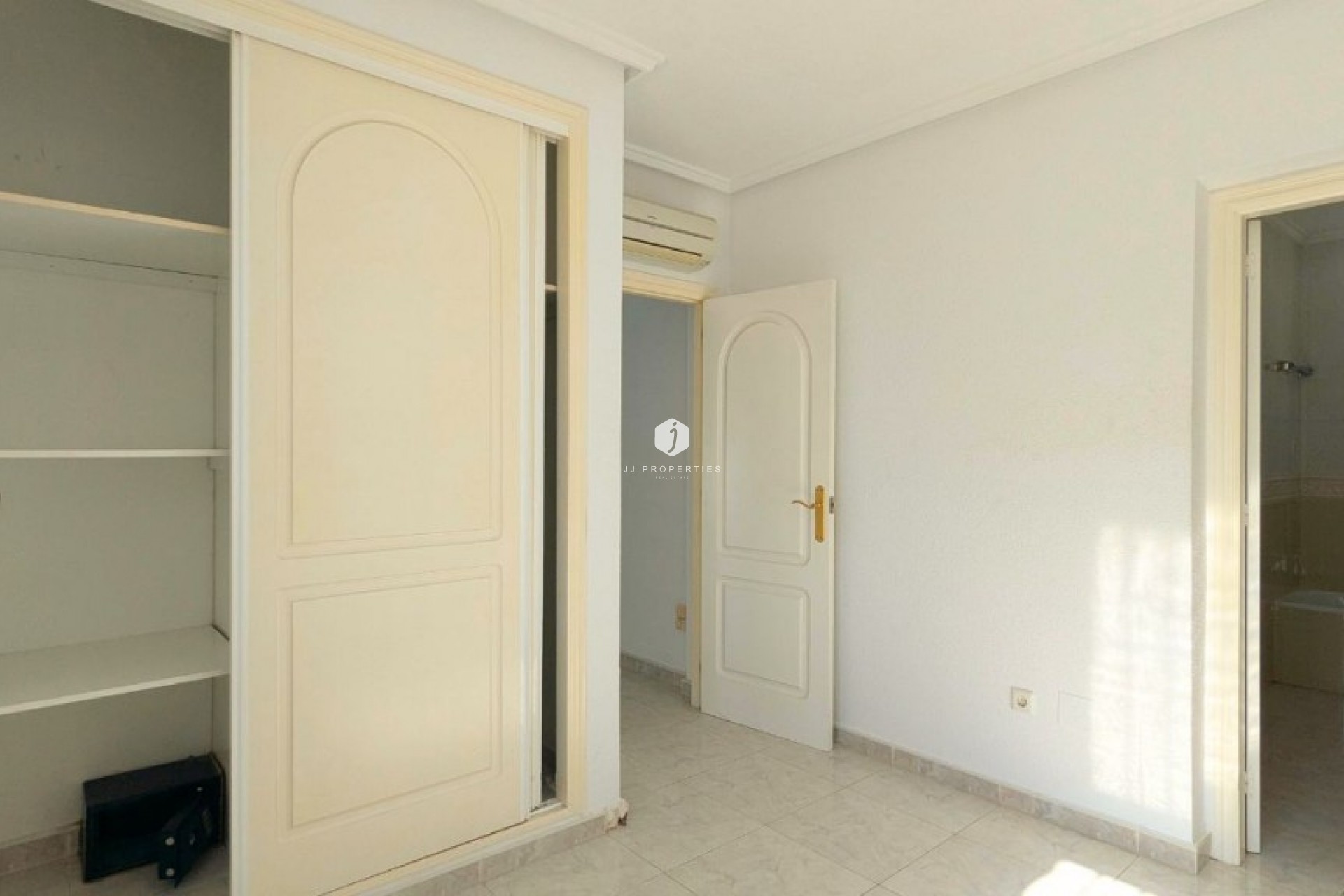 Resale - Villa -
Ciudad Quesada - Costa Blanca