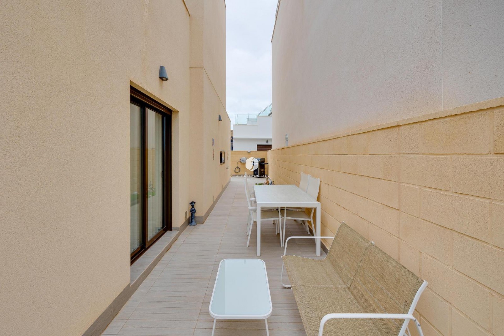 Resale - Villa -
Ciudad Quesada - Pueblo Bravo