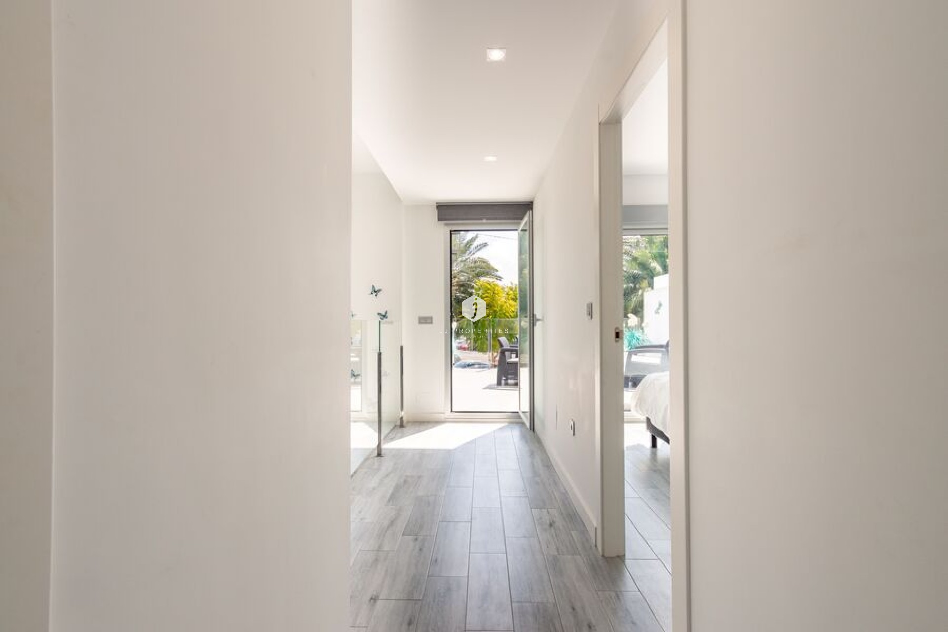 Resale - Villa -
Daya Vieja - Costa Blanca