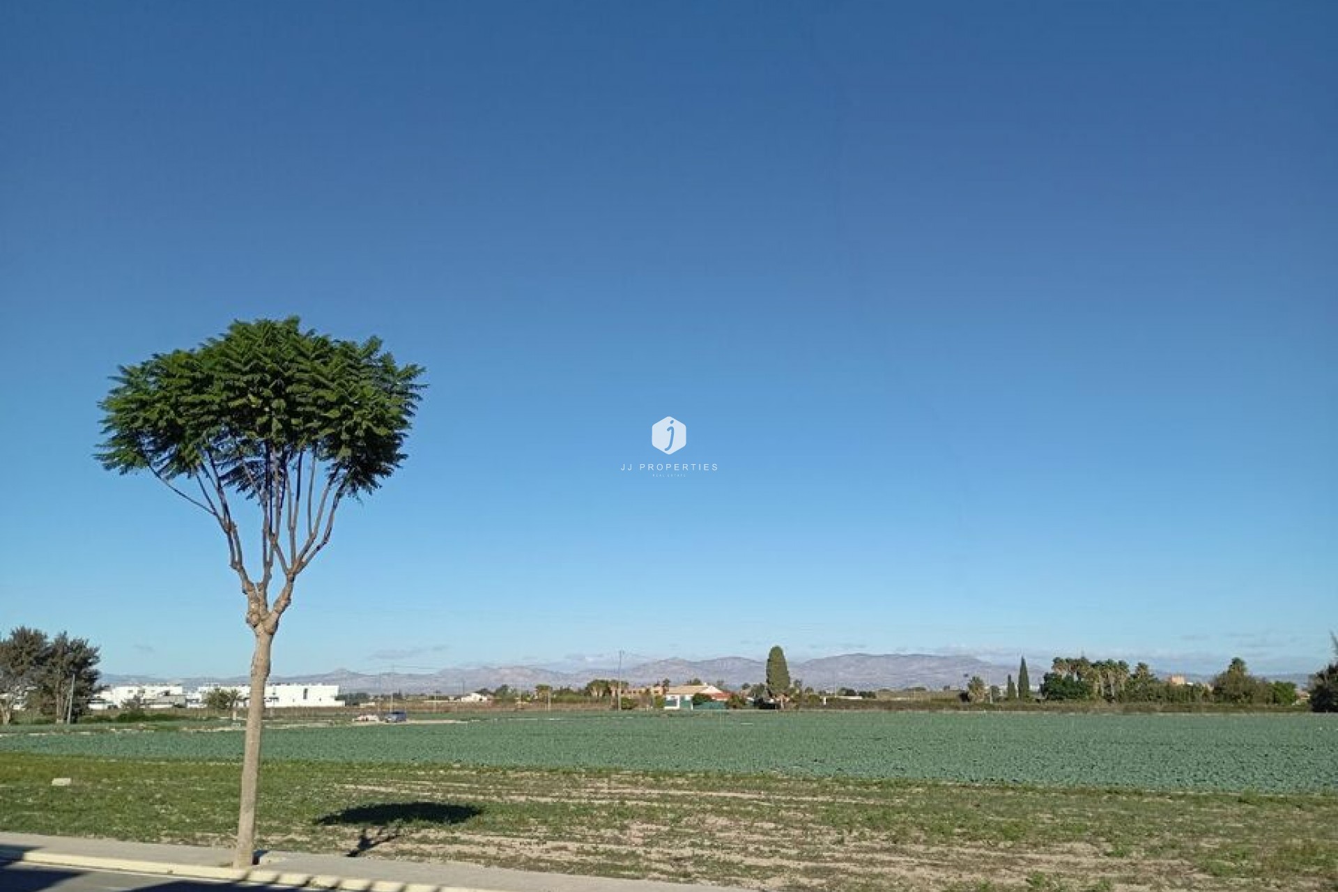 Resale - Villa -
Daya Vieja - Costa Blanca