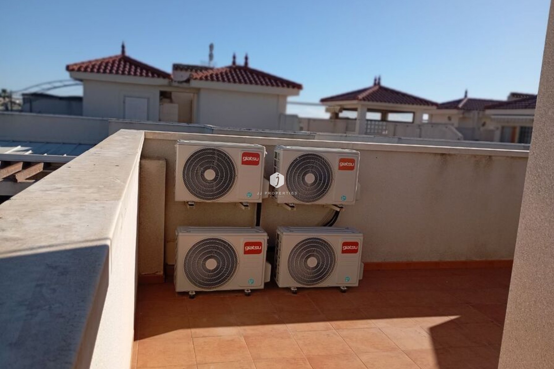 Resale - Villa -
Daya Vieja - Costa Blanca