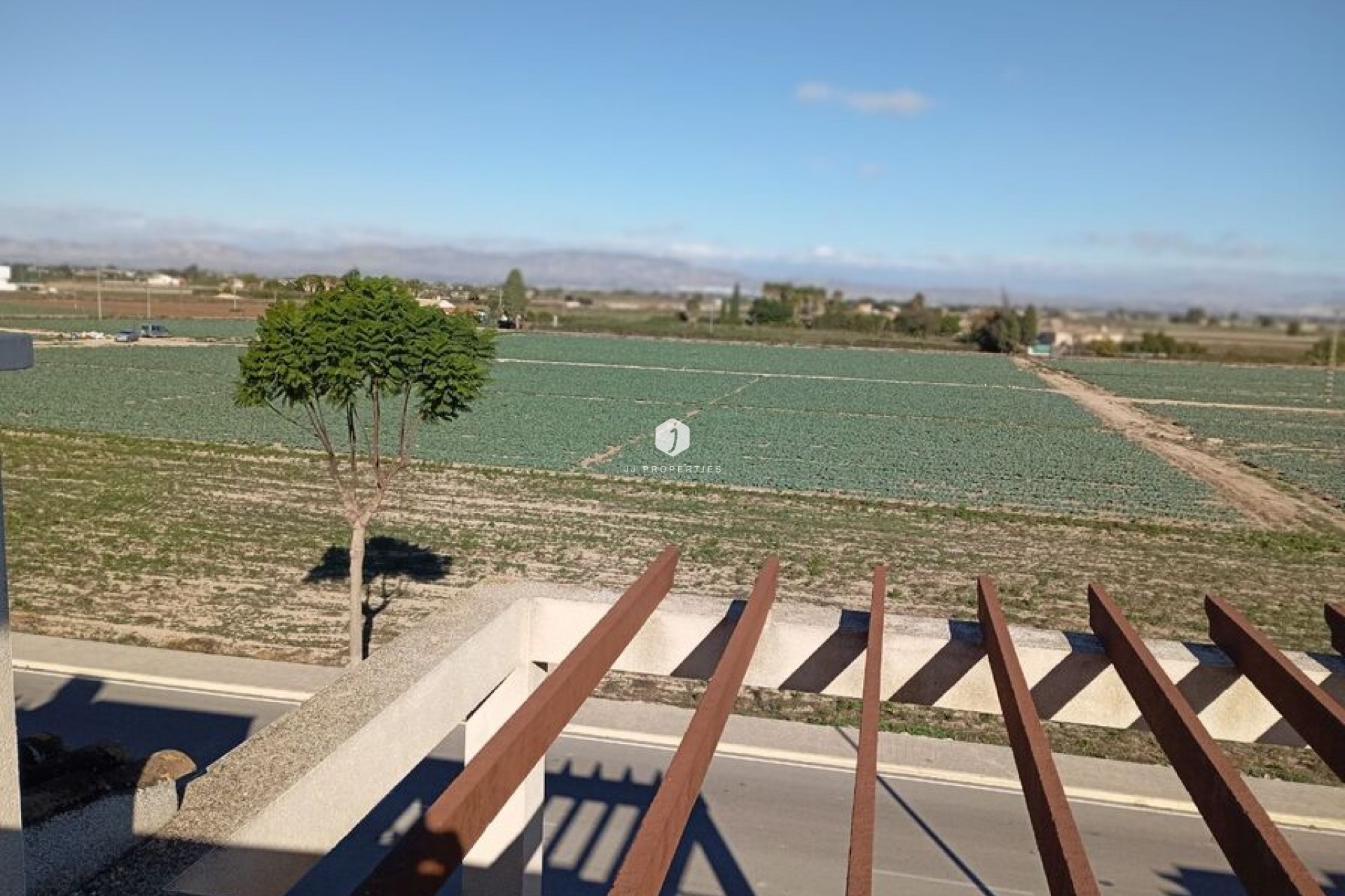 Resale - Villa -
Daya Vieja - Costa Blanca