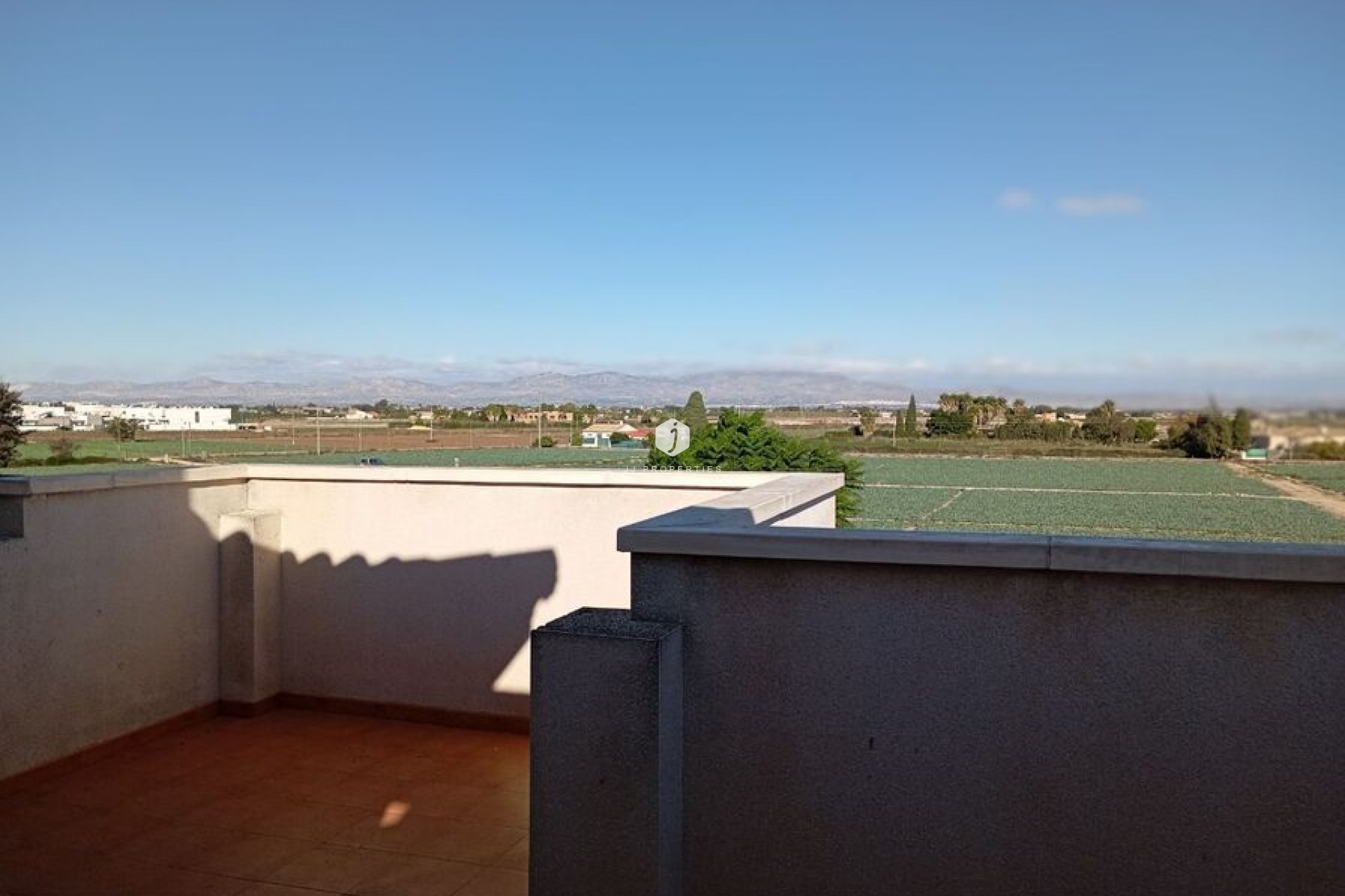 Resale - Villa -
Daya Vieja - Costa Blanca