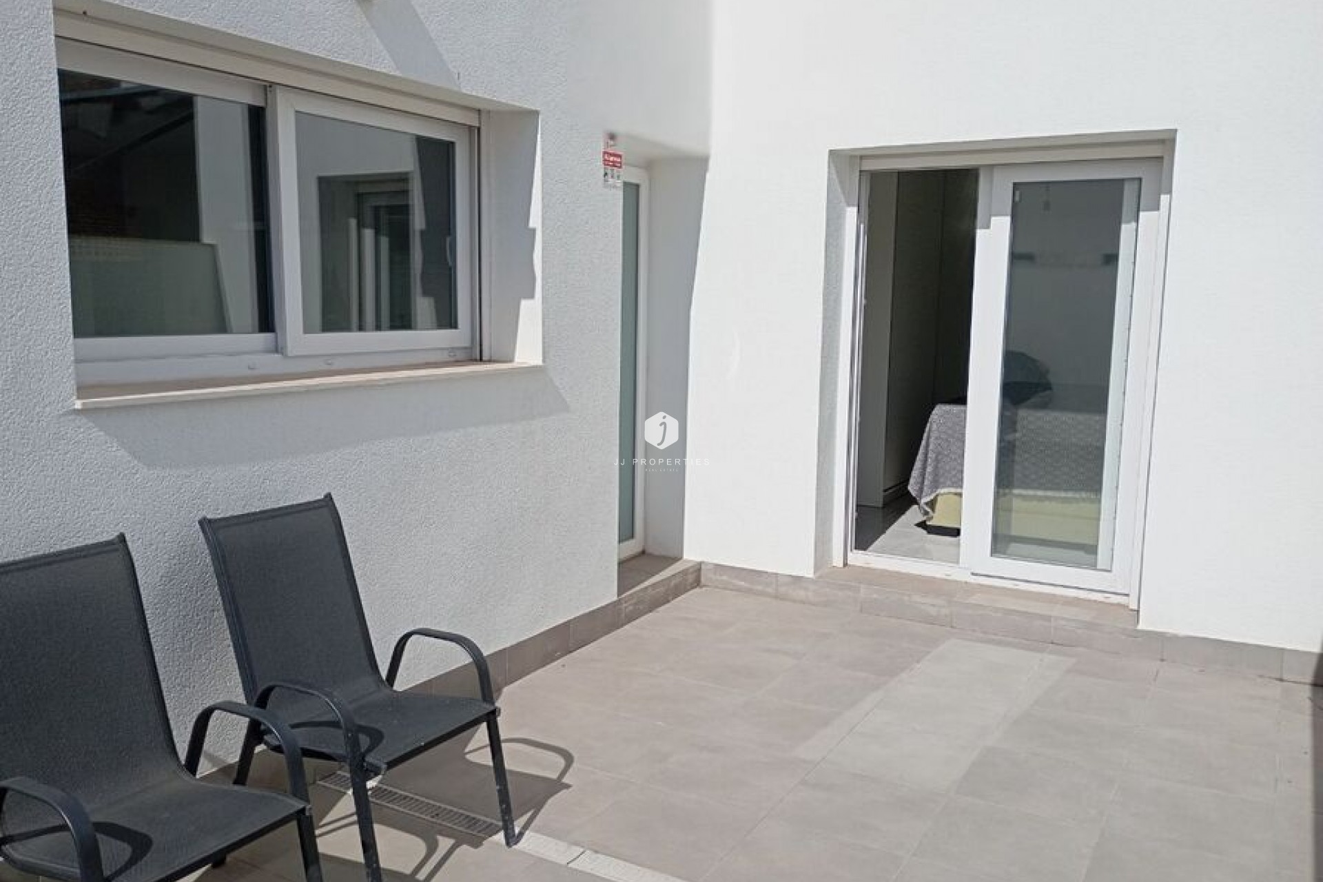 Resale - Villa -
Daya Vieja - Costa Blanca