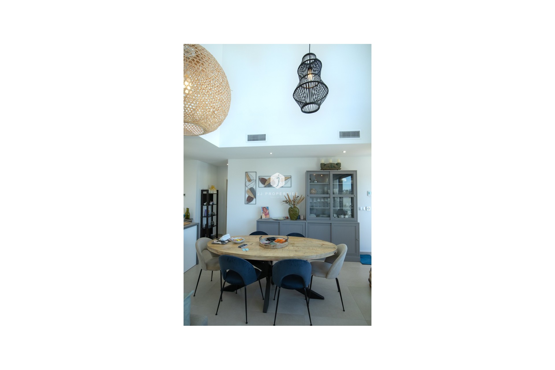 Resale - Villa -
Daya Vieja