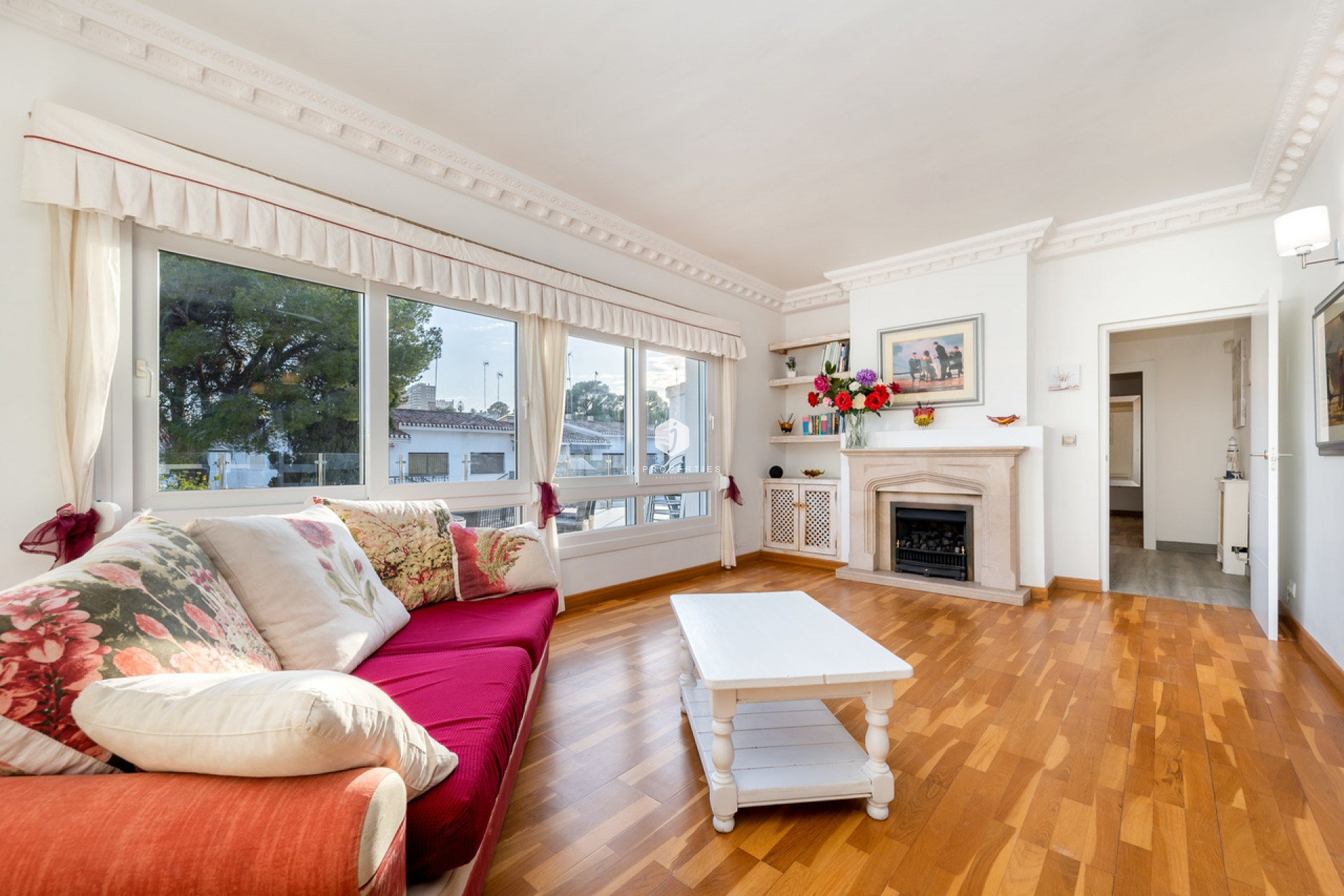 Resale - Villa -
Dehesa de Campoamor - Costa Blanca