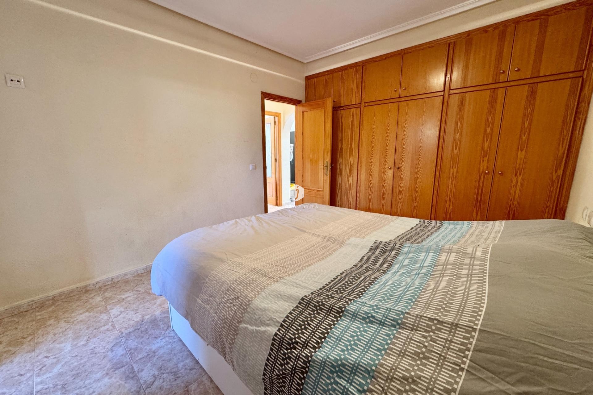 Resale - Villa -
Dolores - Cmno. Escorredor