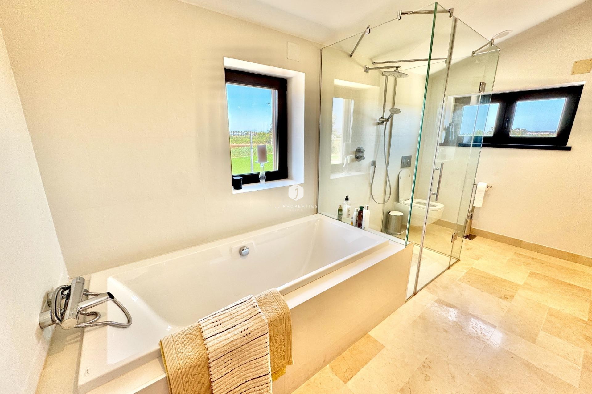 Resale - Villa -
Dolores - Comunidad Valenciana