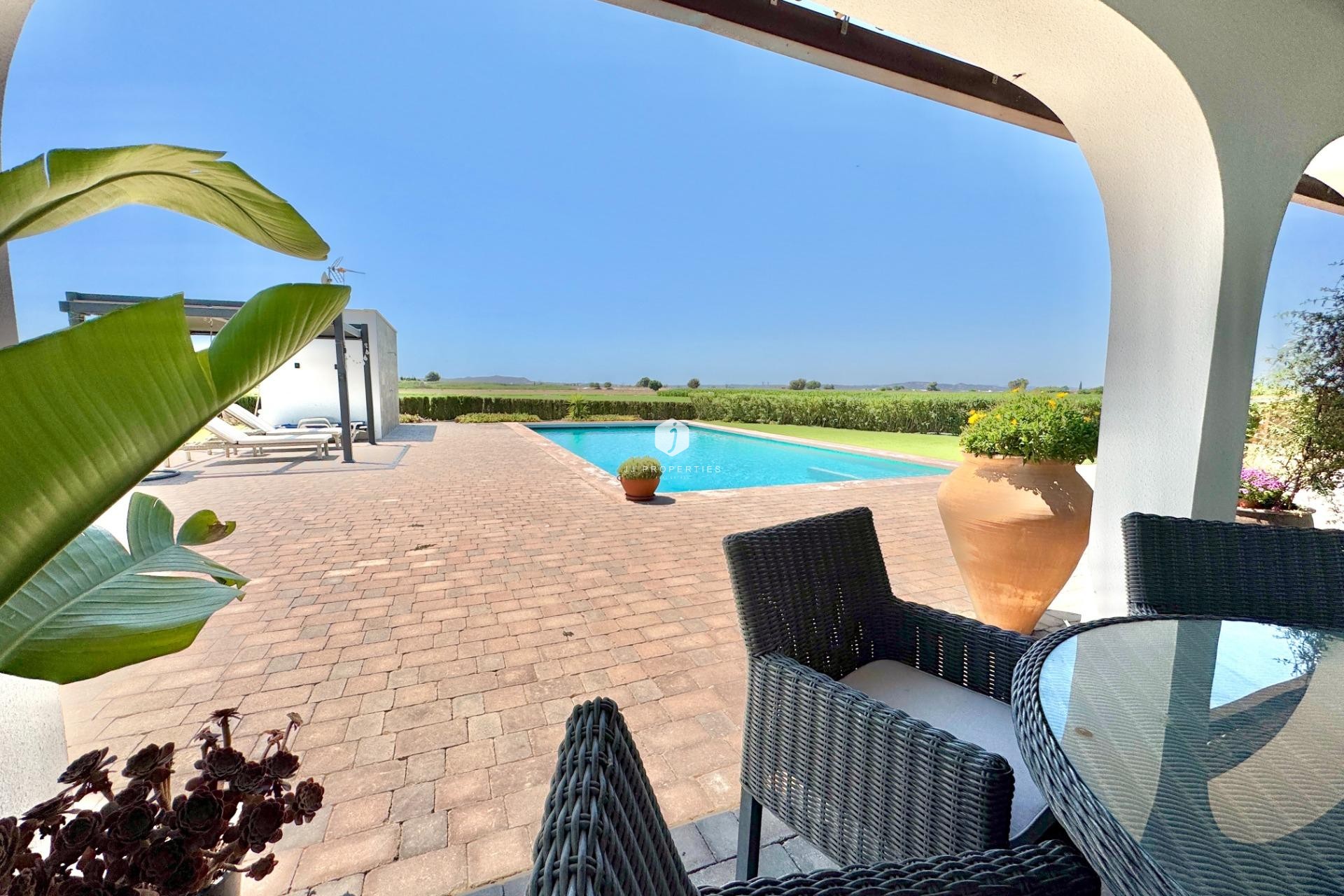 Resale - Villa -
Dolores - Comunidad Valenciana