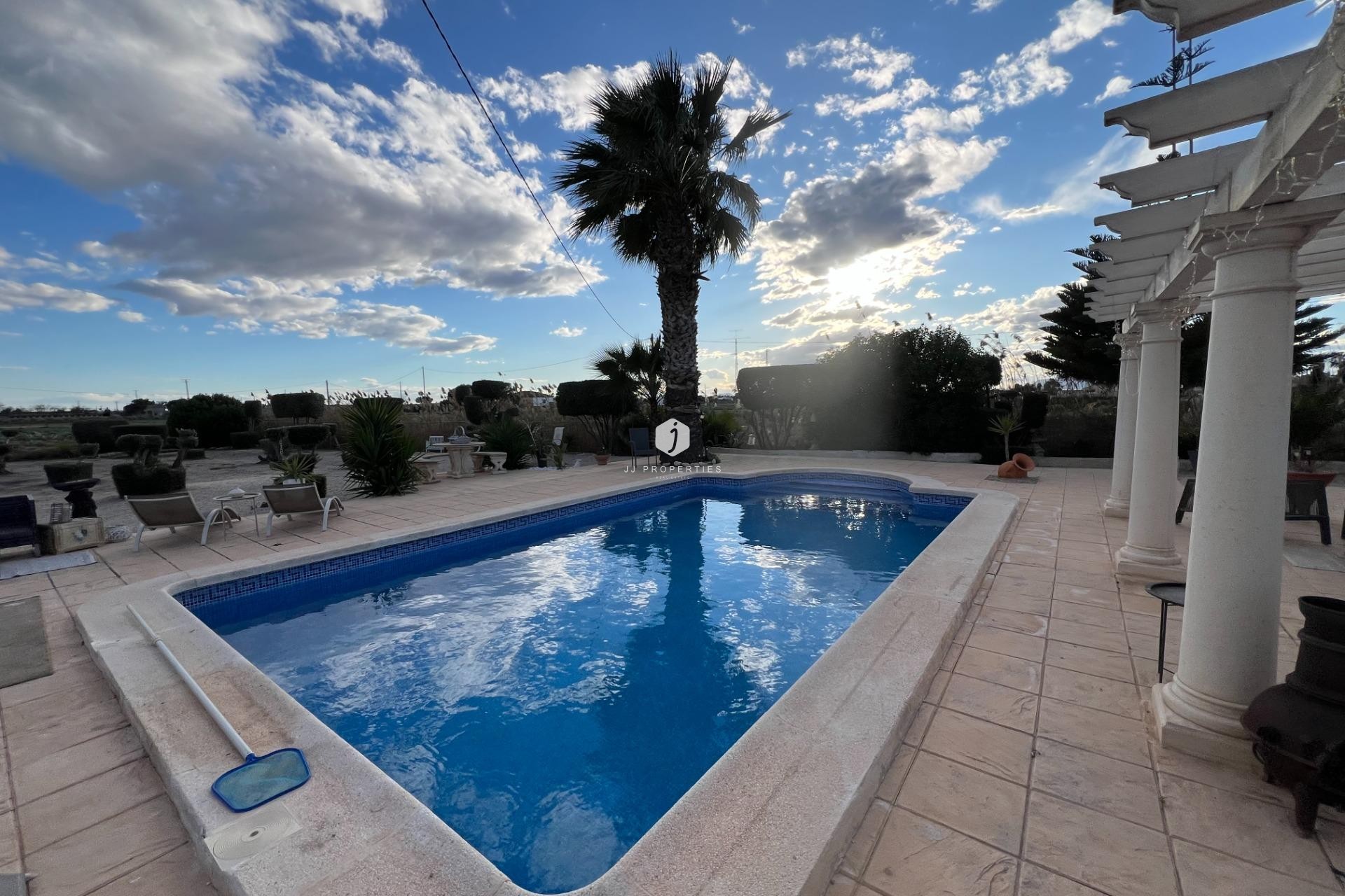 Resale - Villa -
Dolores - Comunidad Valenciana