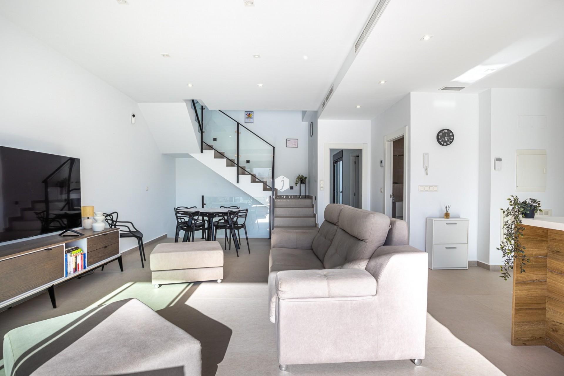 Resale - Villa -
Dolores - Costa Blanca