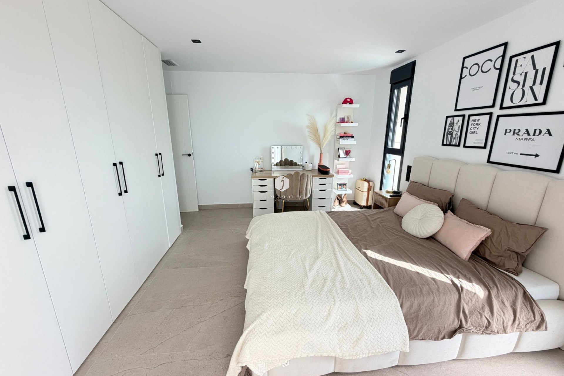 Resale - Villa -
Dolores - Costa Blanca