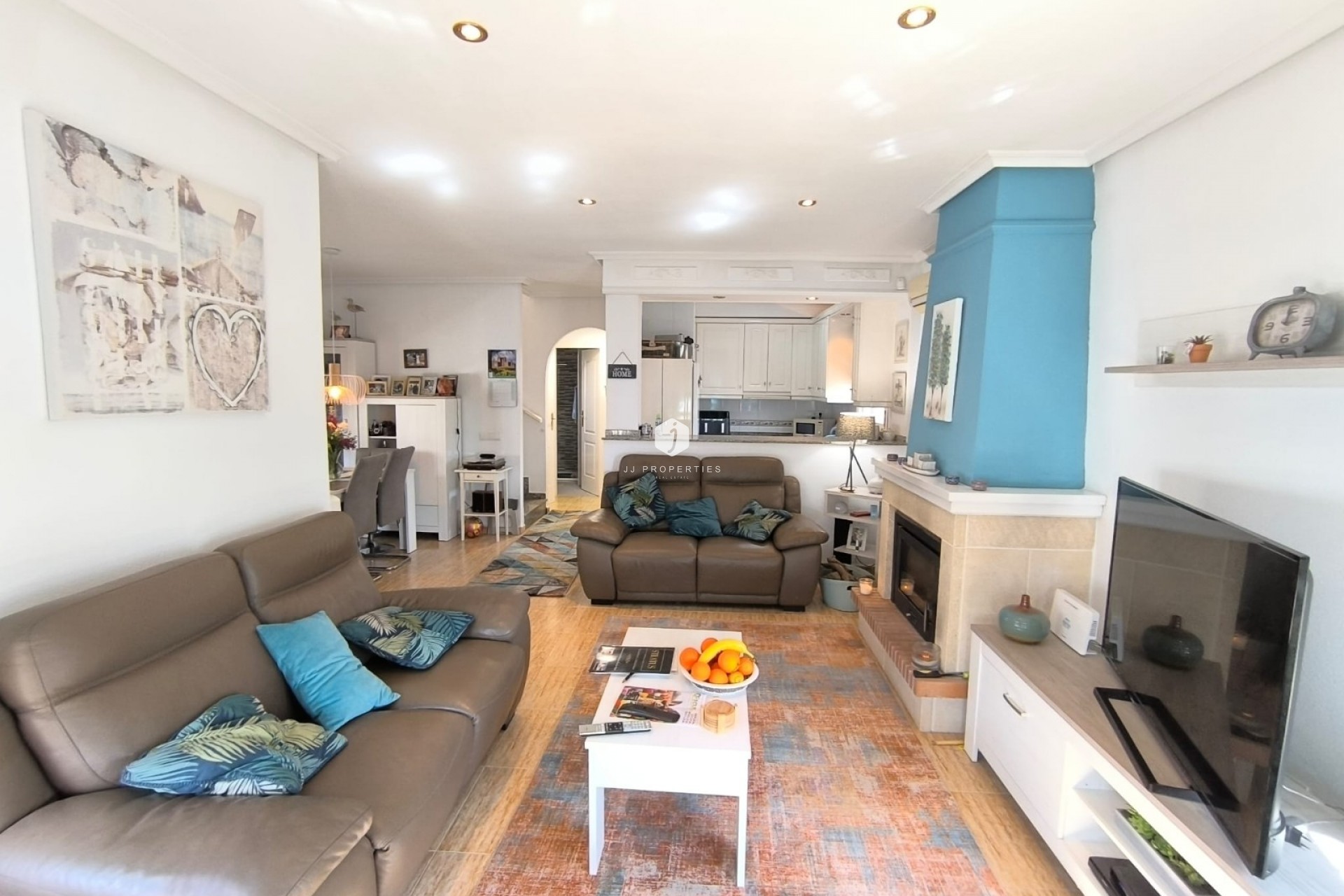 Resale - Villa -
El Raso - Costa Blanca