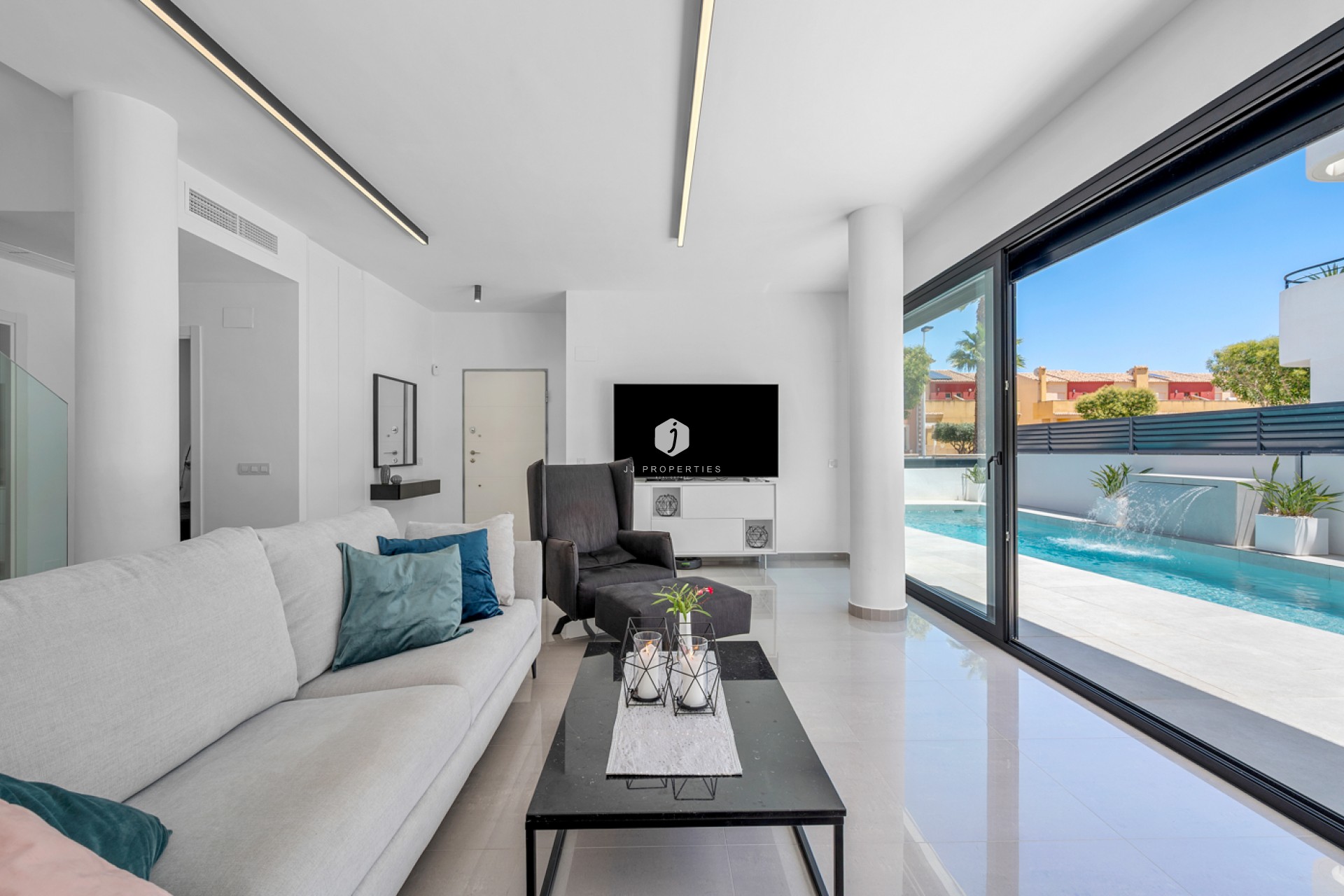 Resale - Villa -
Guardamar del Segura - Costa Blanca