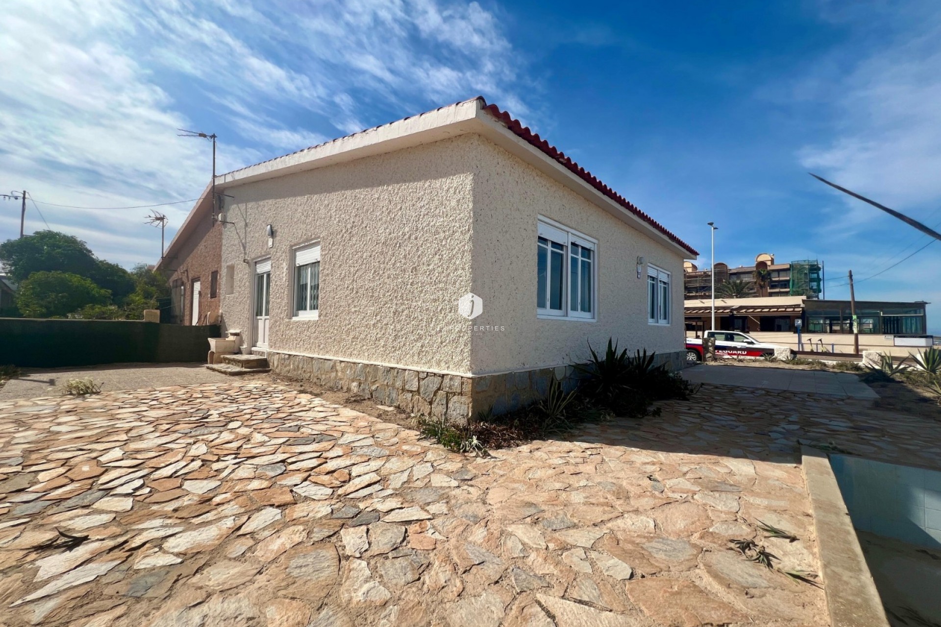 Resale - Villa -
La Mata - Costa Blanca