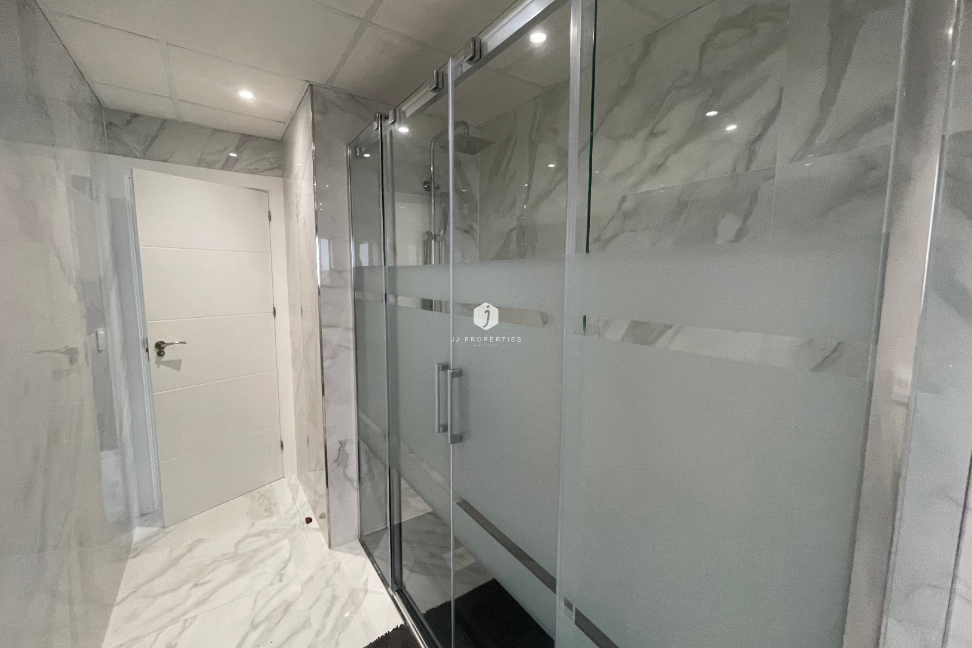 Resale - Villa -
La Mata - Costa Blanca