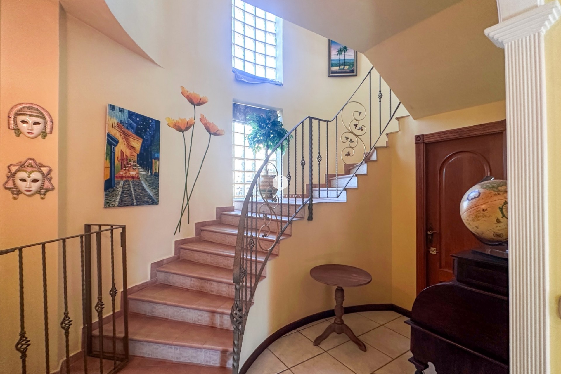 Resale - Villa -
La Mata - Costa Blanca