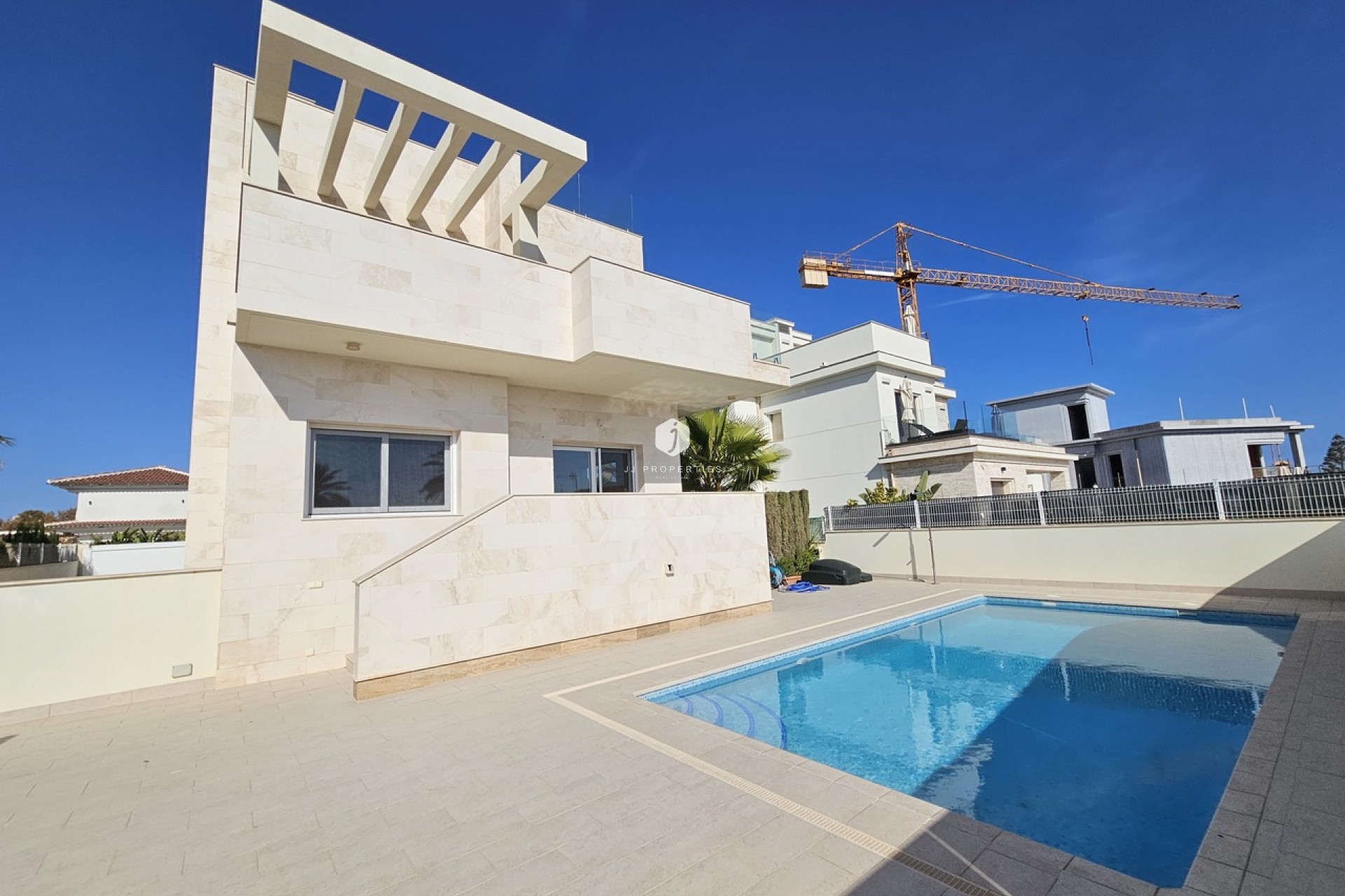 Resale - Villa -
La Zenia - Costa Blanca