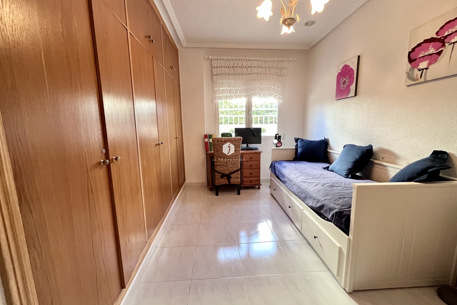 Resale - Villa -
La Zenia - Costa Blanca