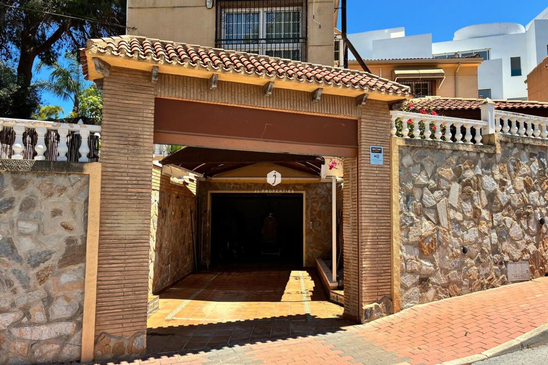 Resale - Villa -
Los Balcones - Costa Blanca